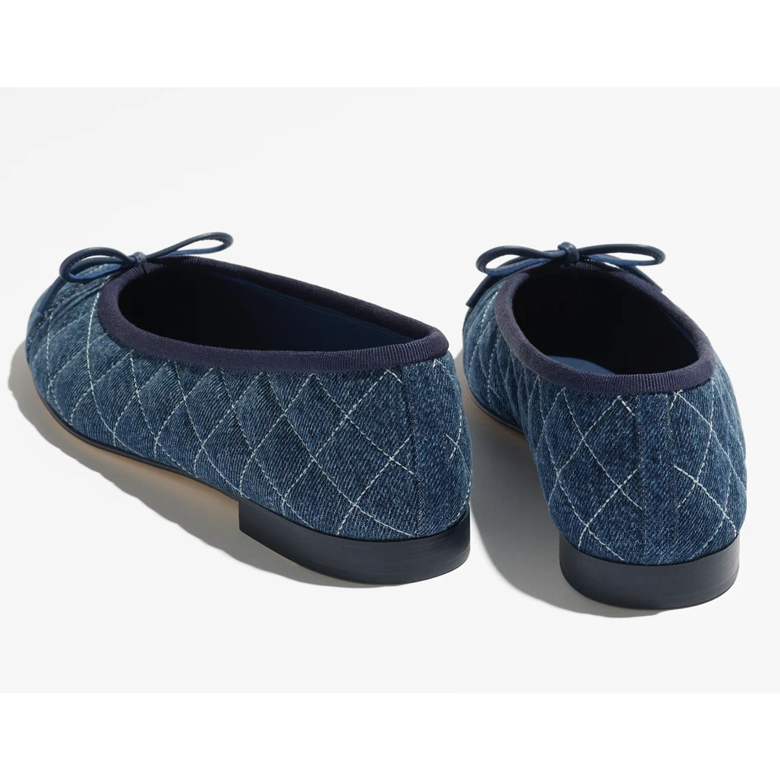 Chanel Chanel Denim Blue Quilted CC Bow Ballet Flat 41.5 Size US 11.5 / IT 41.5 - 17 Thumbnail