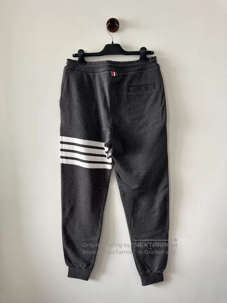 Thom Browne Thom Browne size 3 Dark gray knitted sweatpants Size US 30 / EU 46 - 2 Thumbnail
