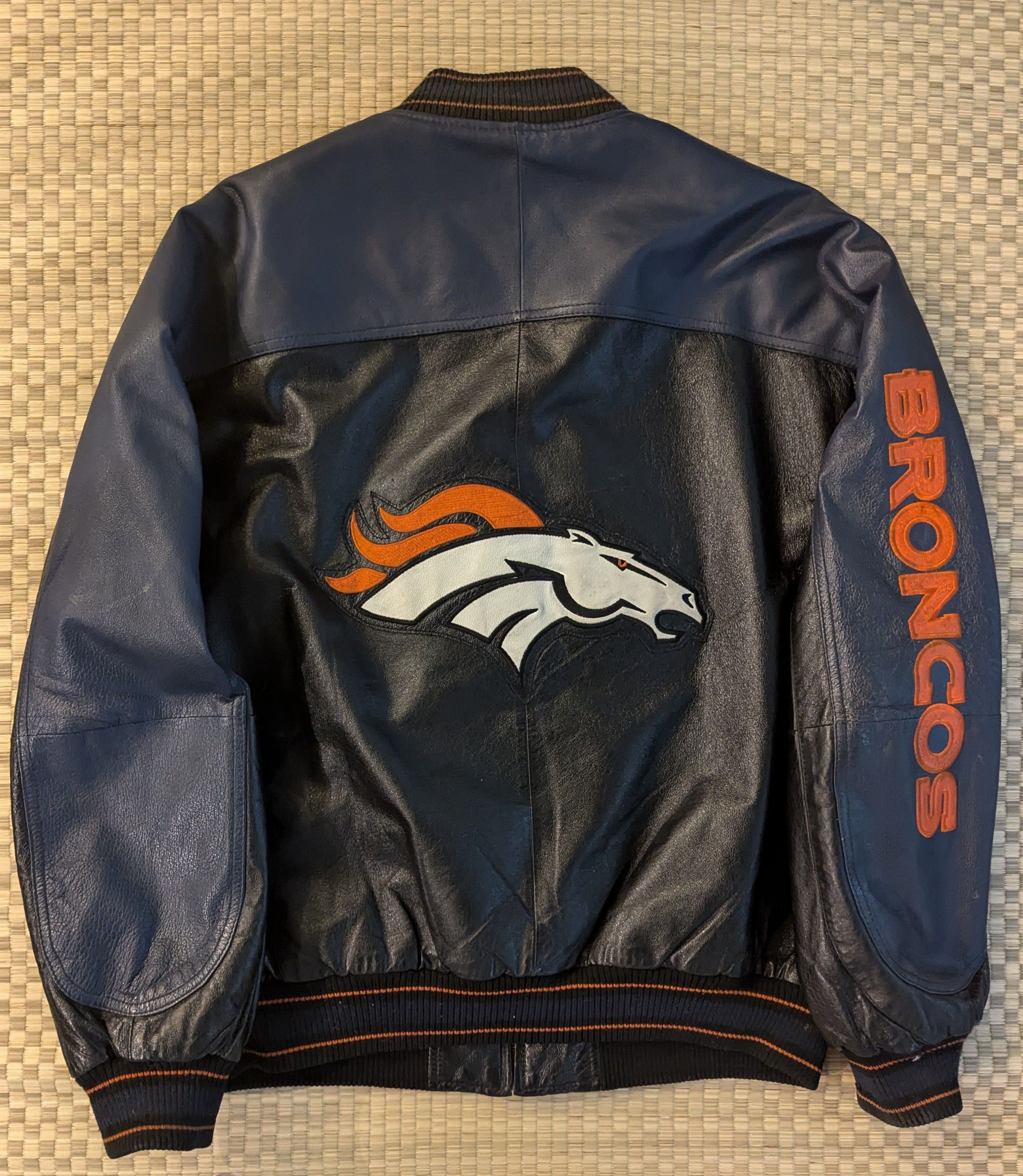 Vintage RARE Vintage 58 Sports Denver Broncos Leather Jacket Size US L / EU 52-54 / 3 - 2 Thumbnail