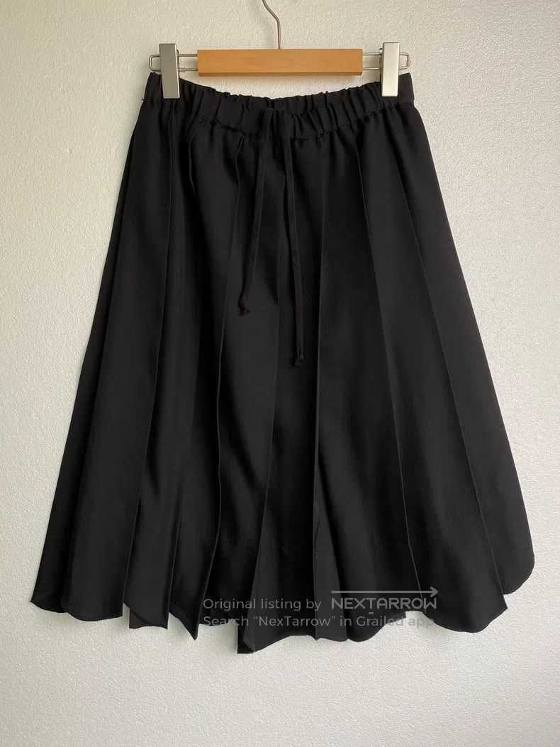Comme des Garcons Comme Des Garcons size S Heavy silk and wool blended petal Size 23" - 1 Thumbnail