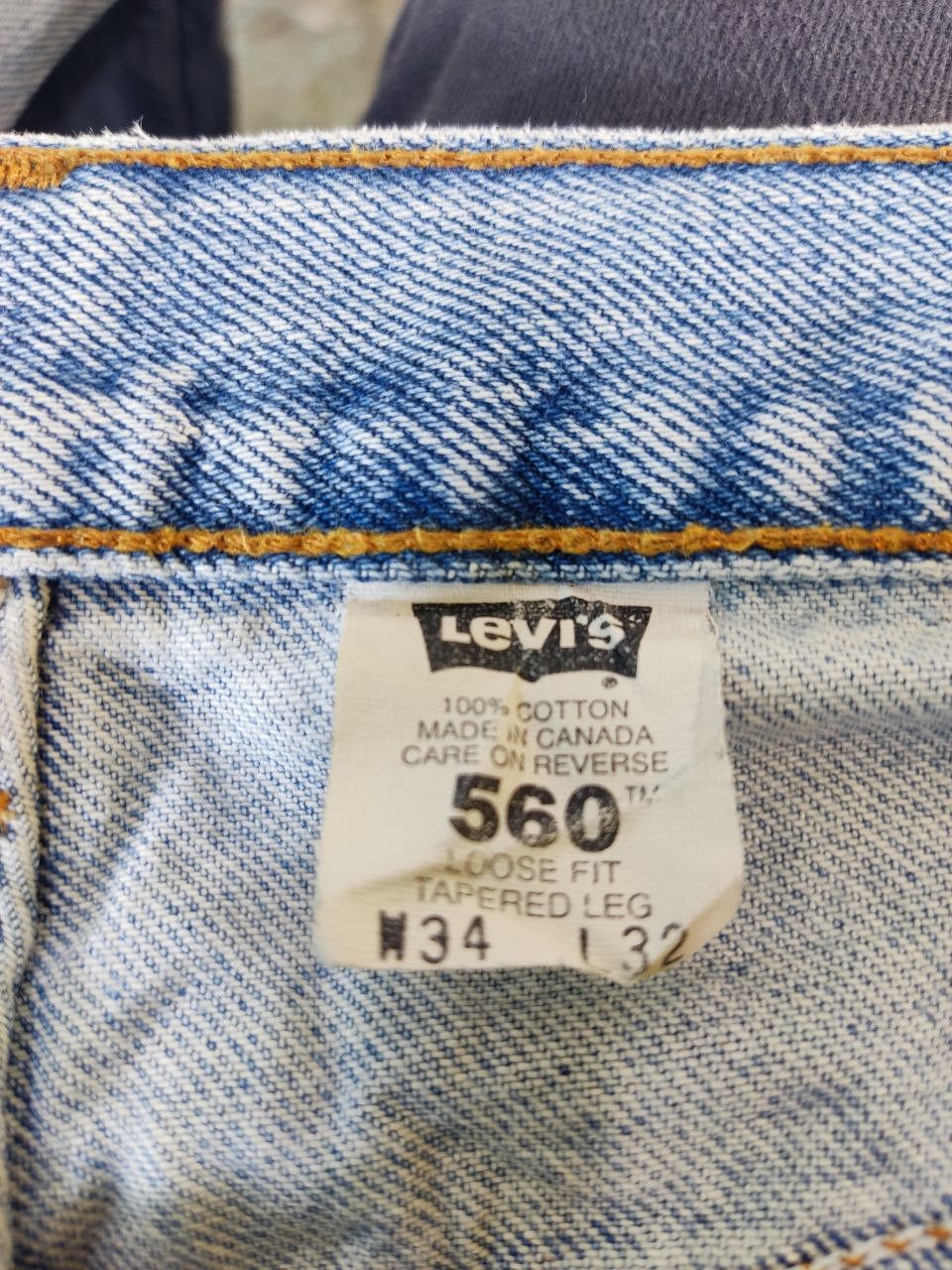 Levi's vintage levis 560 loose fit tapered leg nice design Size US 36 / EU 52 - 6 Thumbnail