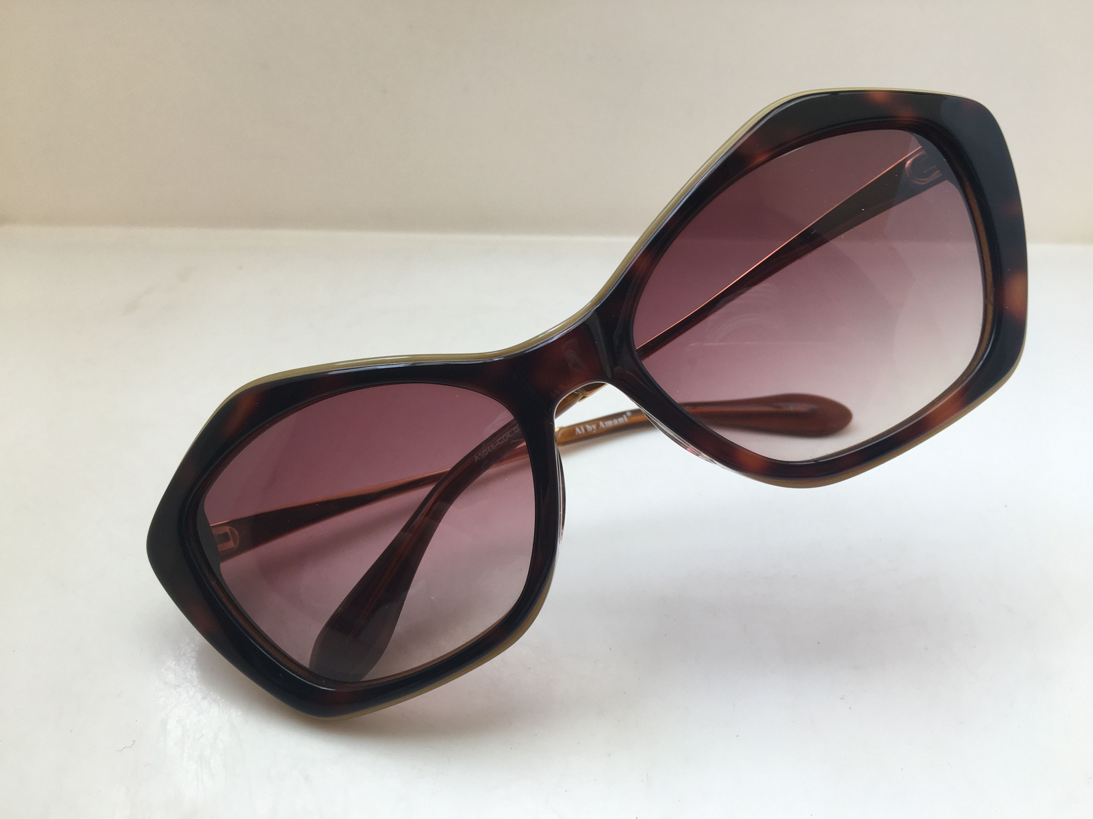 Other Tortoise Cateye Diva Sunglasses Frame Size ONE SIZE - 5 Thumbnail