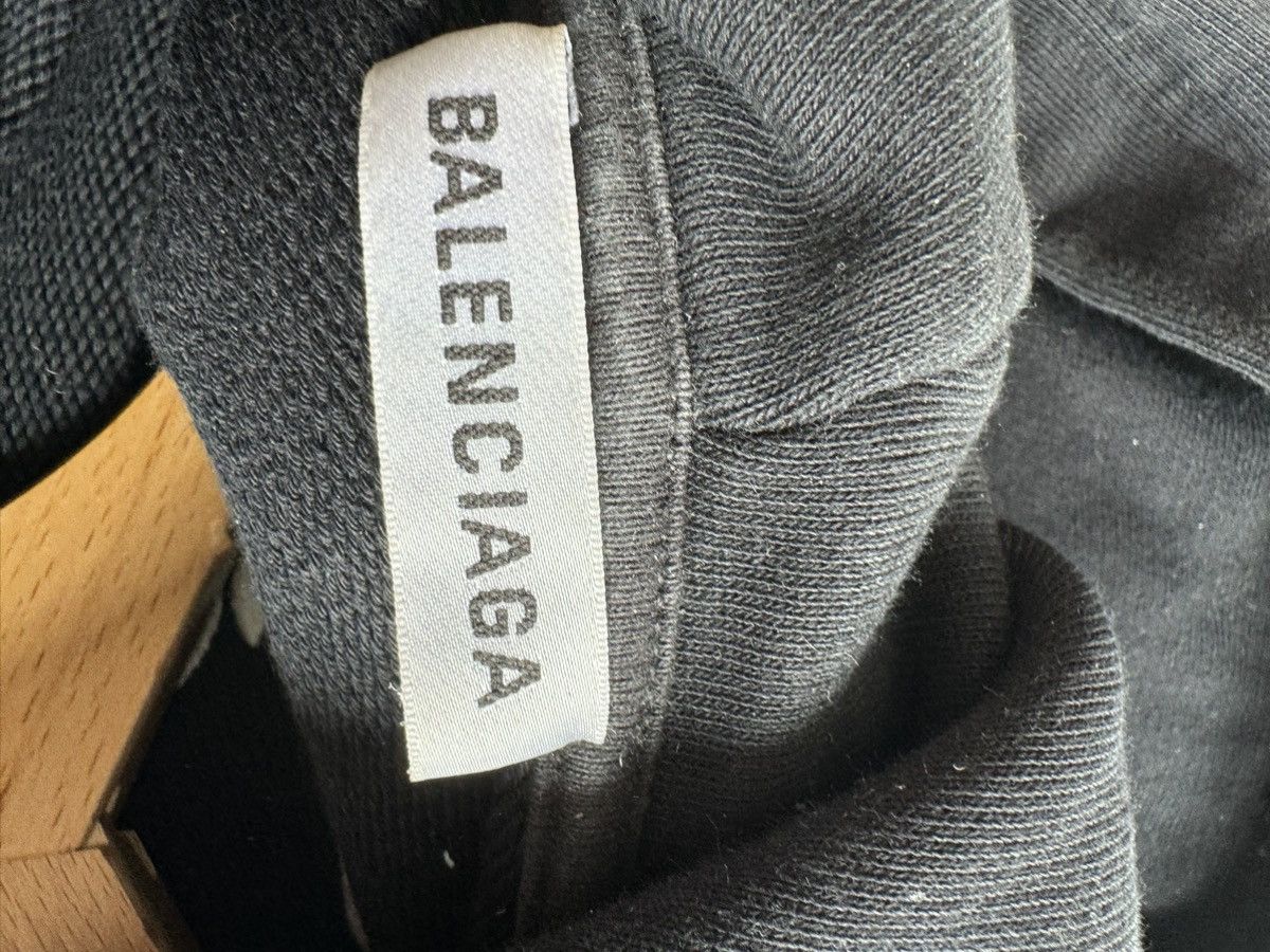 Balenciaga Balenciaga rainbow logo hoodie Size US M / EU 48-50 / 2 - 4 Thumbnail