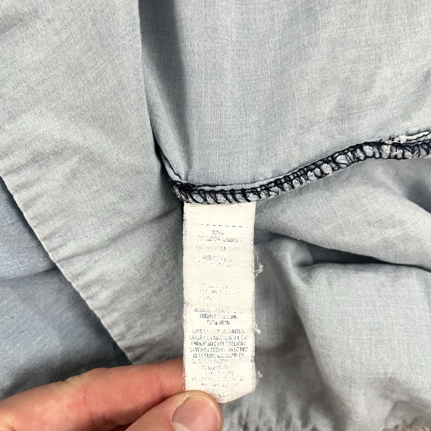 Athleta ATHLETA Shirt Womens Shirt Popover Light Blue Chase Chambray Shirt Small/Medium Casual Womens Size S / US 4 / IT 40 - 6 Thumbnail