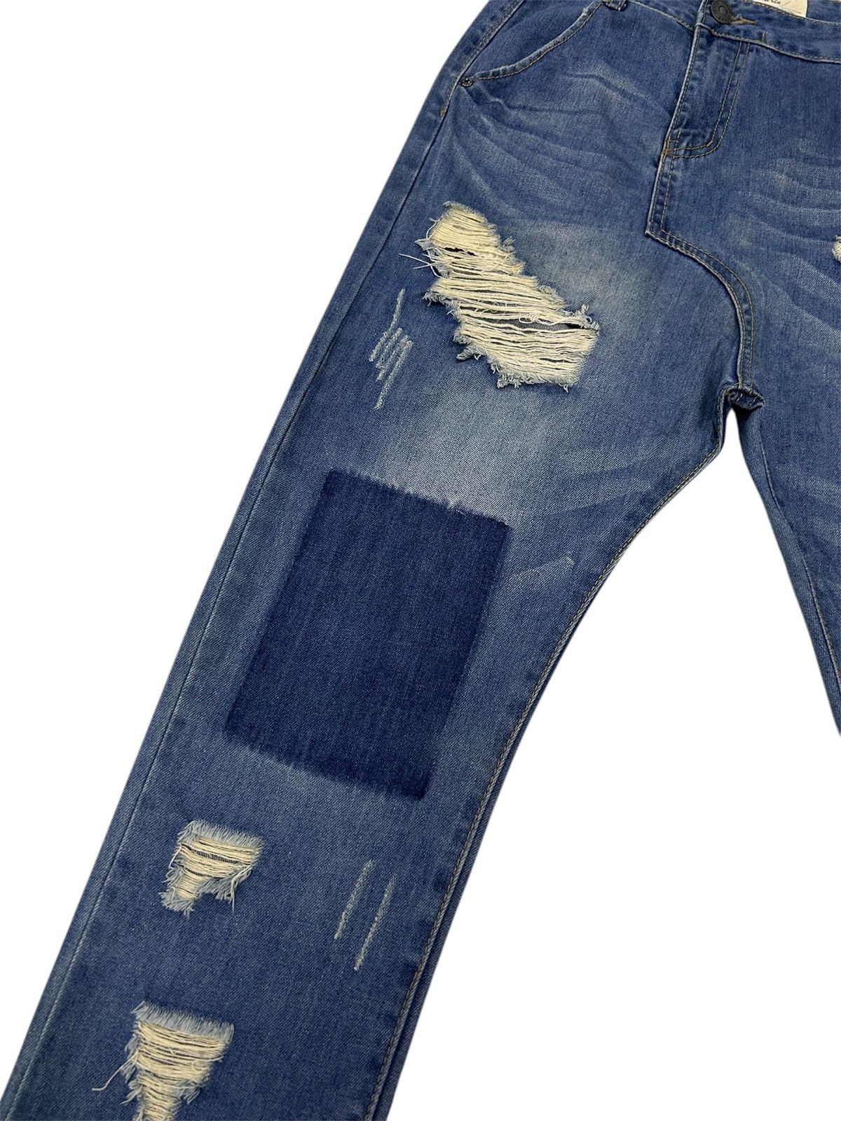 Japanese Brand × Vintage Vintage Japanese Ripped Denim Patches Style Jeans Size US 31 - 4 Thumbnail