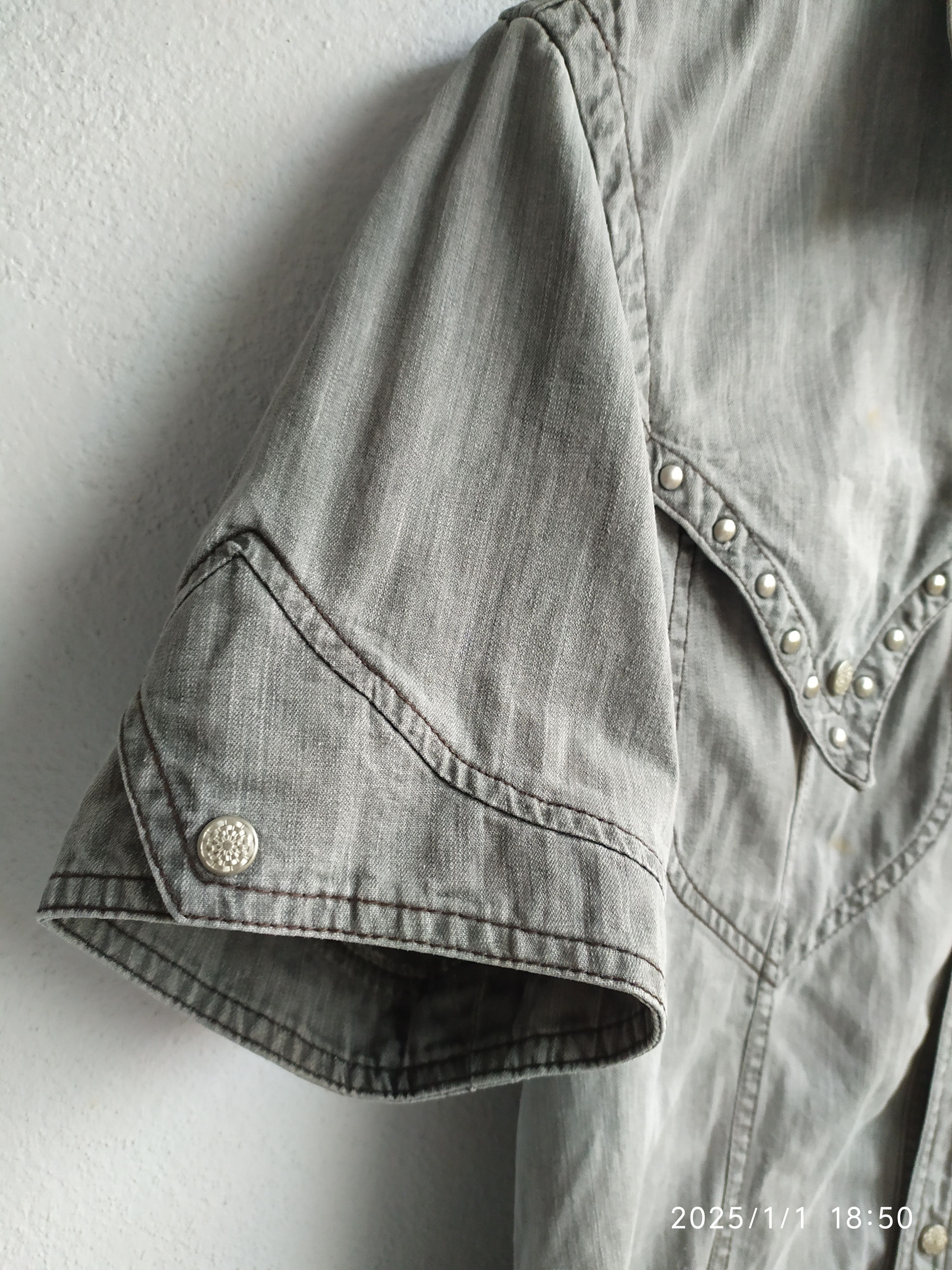 If Six Was Nine × Japanese Brand × Le Grande Bleu (L.G.B.) Japanese Nicole Club For Men ButtonUp Shirt Jeans Style Size US M / EU 48-50 / 2 - 4 Thumbnail