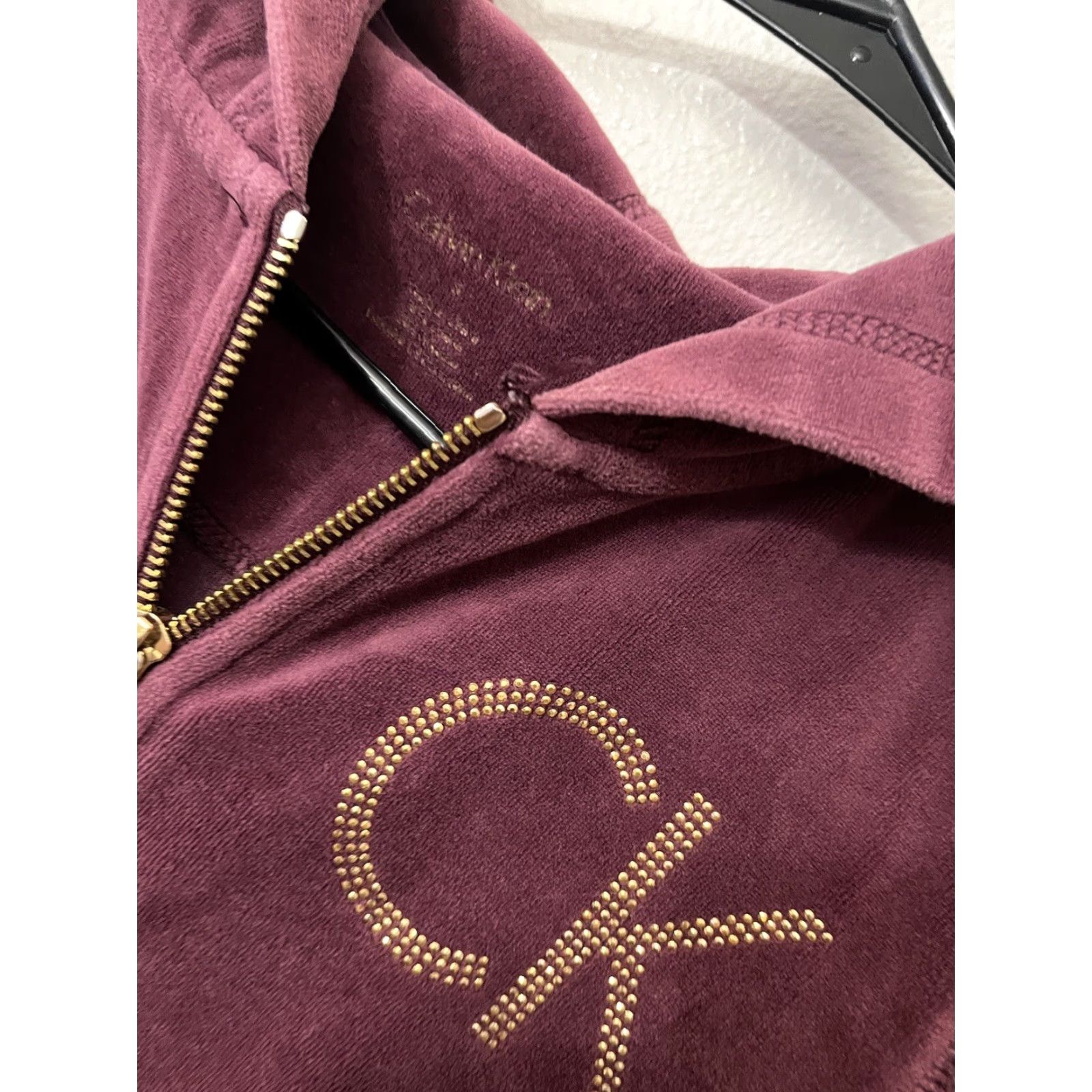 Calvin Klein VINTAGE Calvin Klein Hoodie Full Zip Velour Logo Women Small Burgundy Activewear Size S / US 4 / IT 40 - 2 Thumbnail