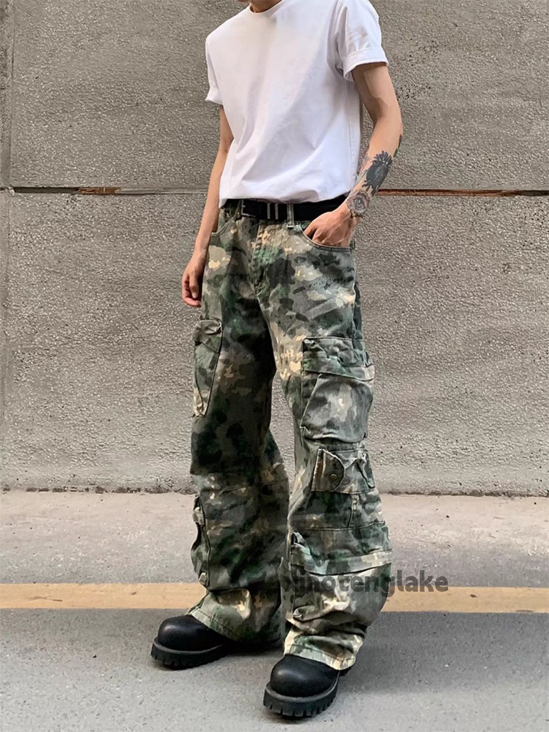 Designer × Japanese Brand × Vintage Unisex outdoor loose hiphop y2k pattern camo cargo pants Size US 33 - 1 Thumbnail