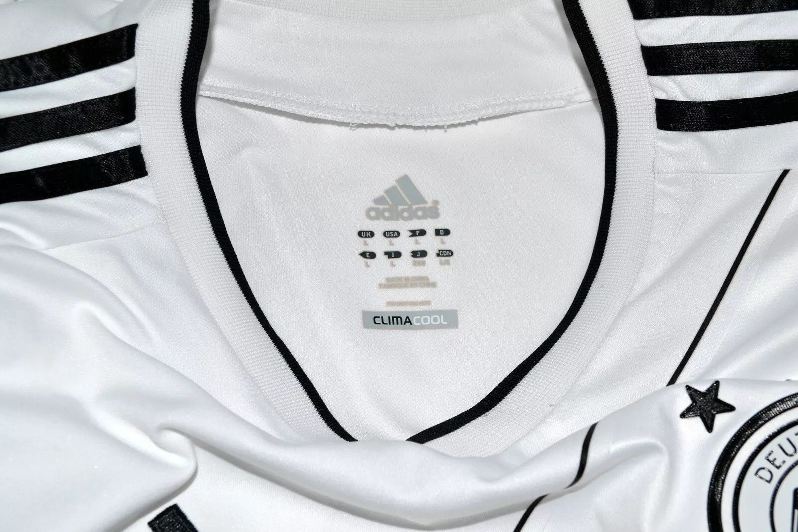 Adidas GERMANY 2012/2013 HOME FOOTBALL SHIRT JERSEY ADIDAS L Size US L / EU 52-54 / 3 - 4 Thumbnail