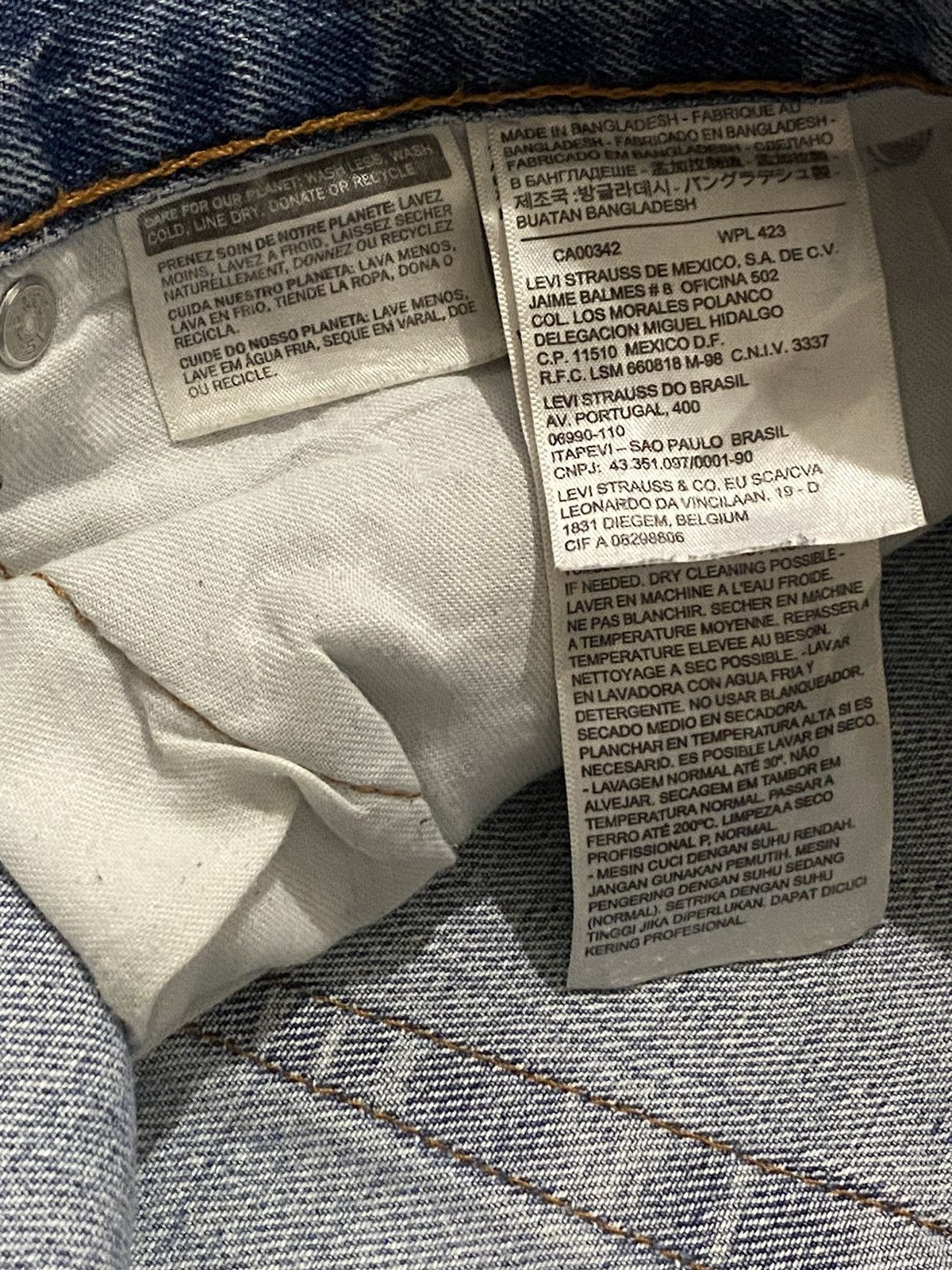 Levi's × Levi's Vintage Clothing Vintage Levis 505 Japan Button 3937 Faded Blue Regular Fit Size US 33 - 18 Thumbnail