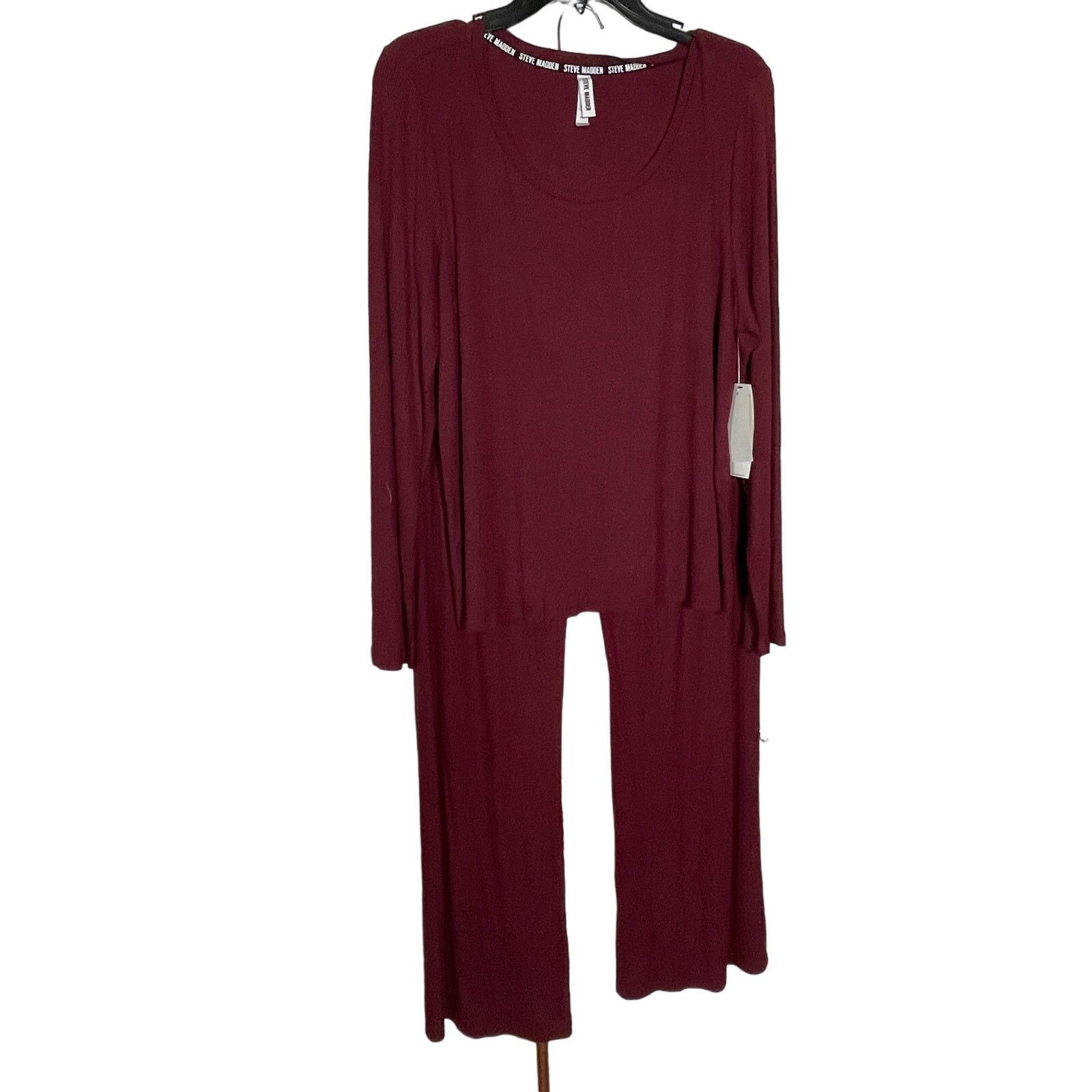 Steve Madden Steve Madden Women's Ribbed Sleep Tee/pants set red XL Size 34" / US 12 / IT 48 - 2 Thumbnail