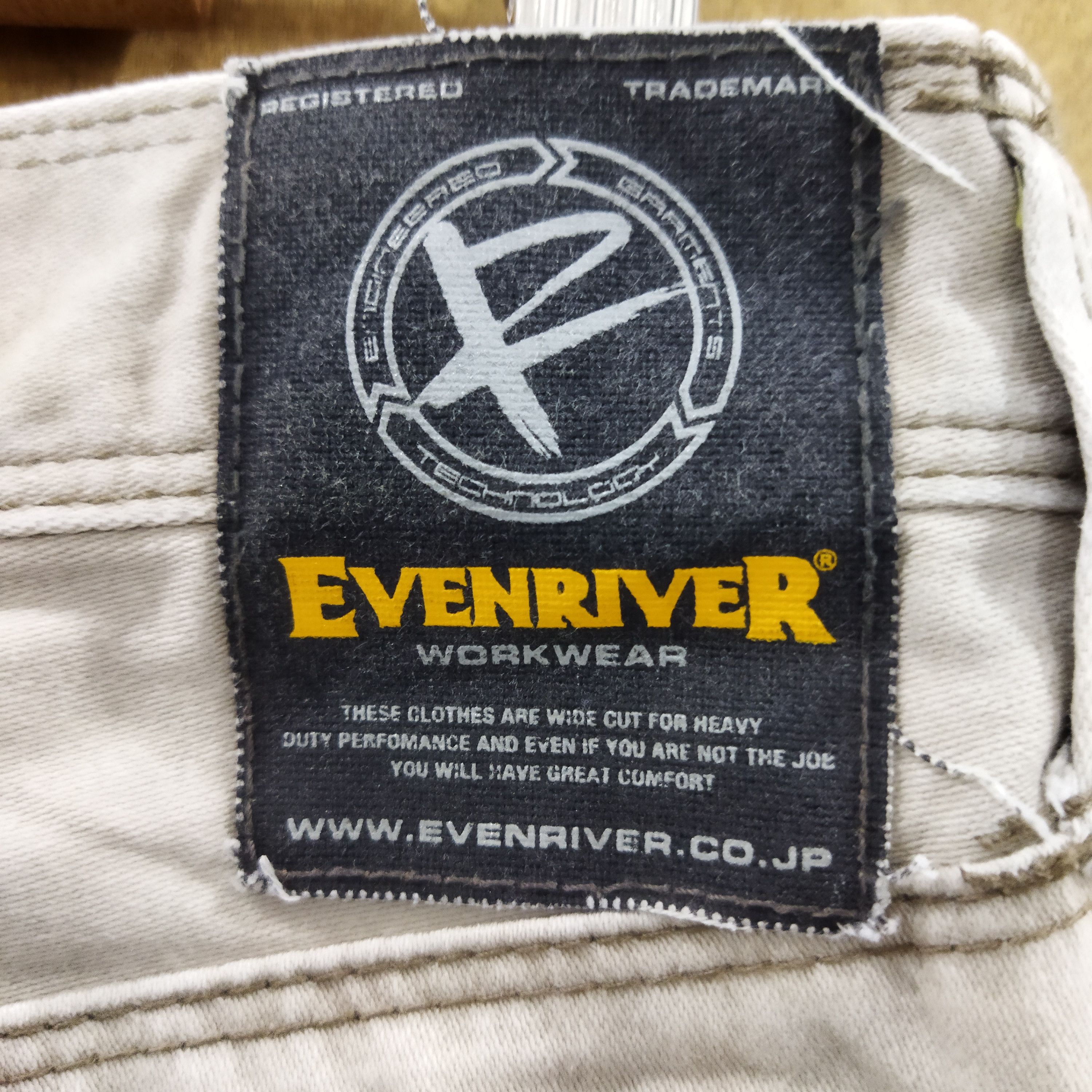 Japanese Brand EVENRIVER FADED DARK CREAM CARGO PANTS Size US 30 / EU 46 - 10 Thumbnail
