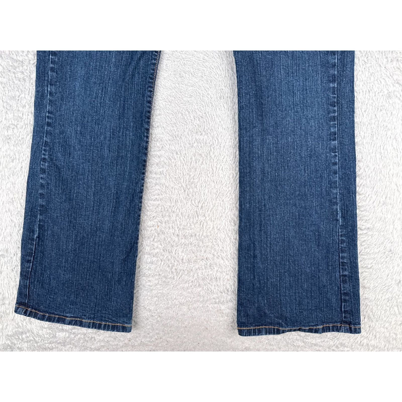 Lucky Brand VINTAGE Lucky Brand Jeans Womens 14 Blue Denim Bootcut Mid Rise 30x30 Comfort USA 5-Pocket Womens Jeans Size 36" / US 14 / IT 50 - 2 Thumbnail