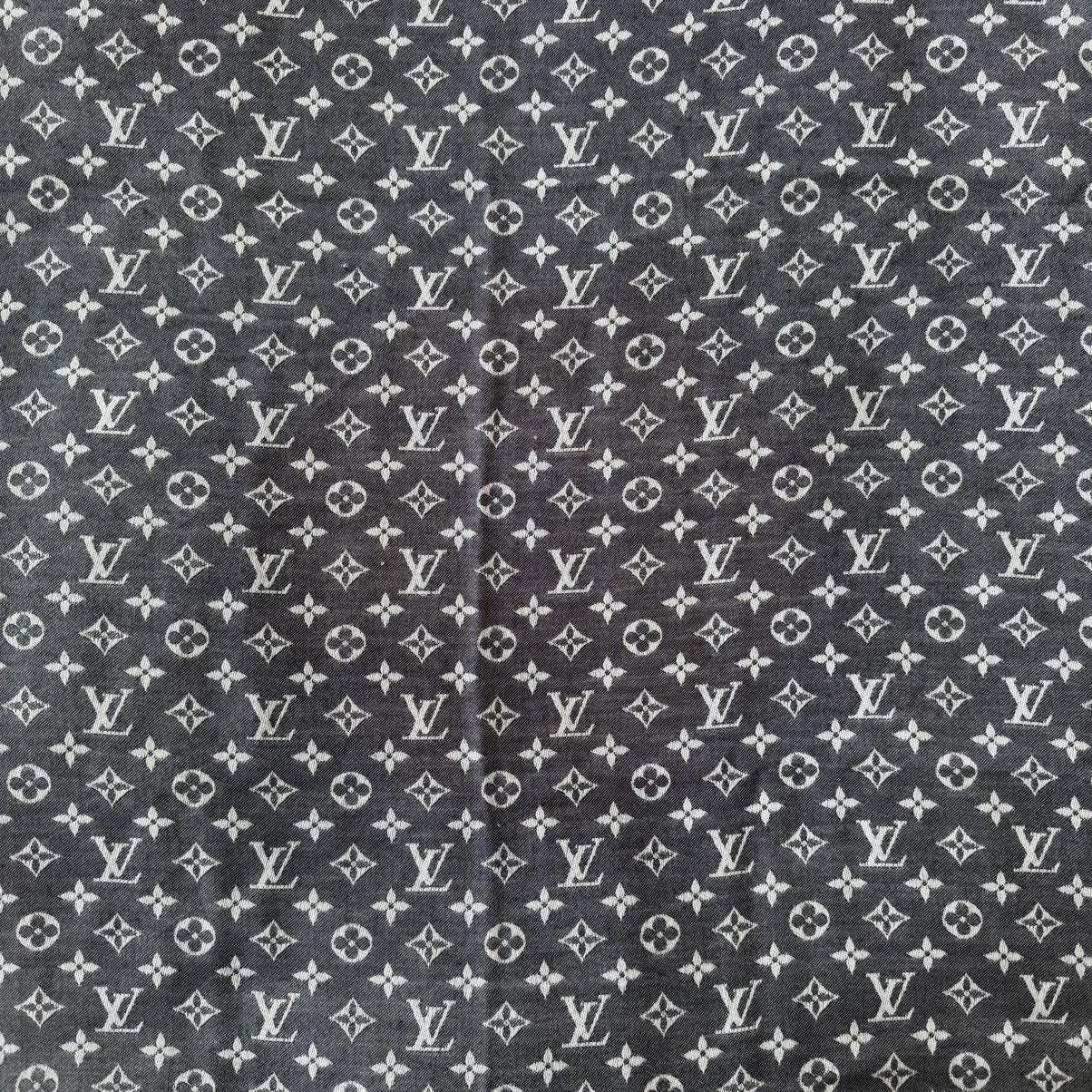 Louis Vuitton Monogram Denim Shawl Size ONE SIZE - 4 Thumbnail