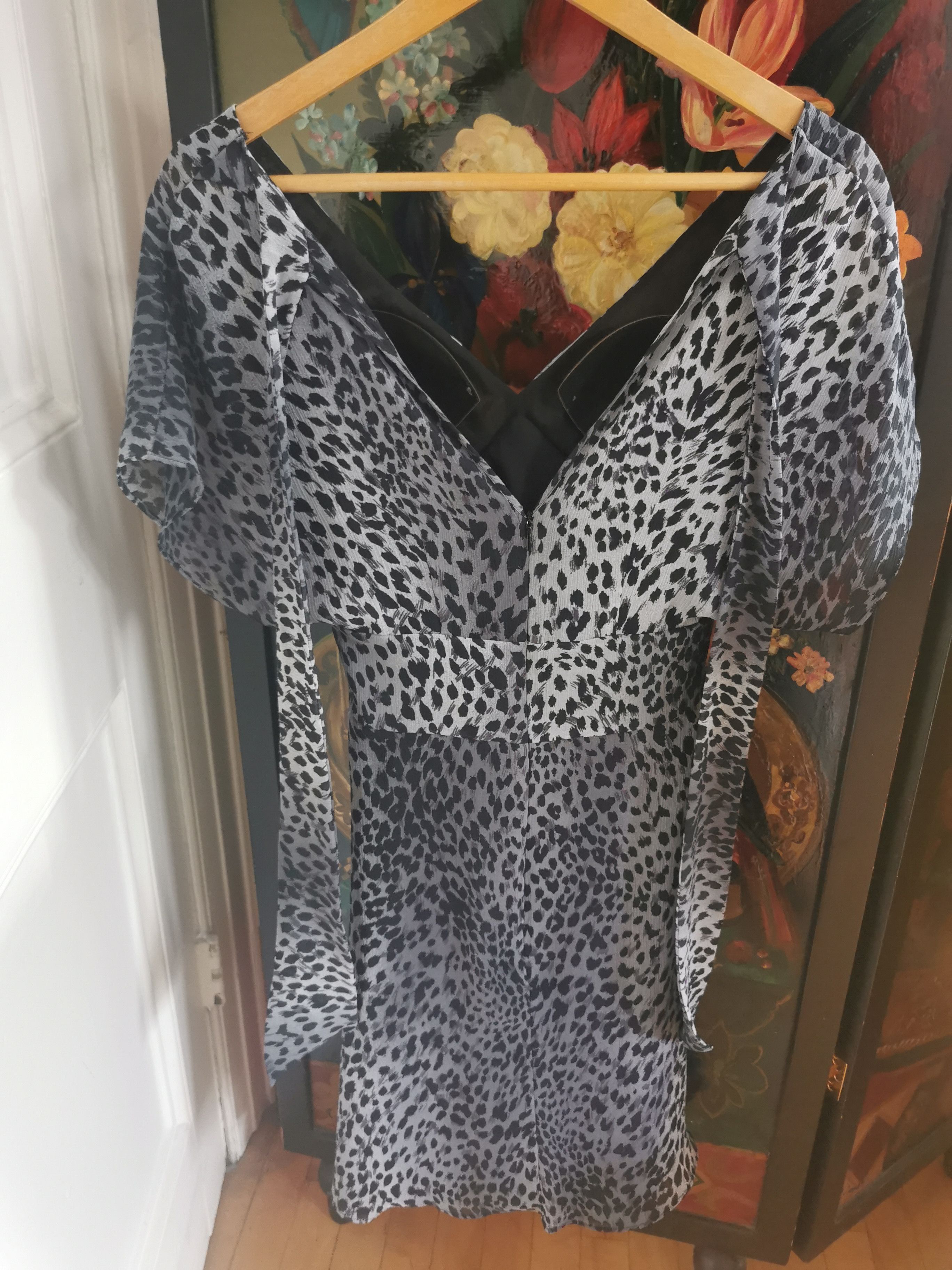 Karen Millen Karen Millen leopard print dress S / 8 Size S / US 4 / IT 40 - 1 Thumbnail