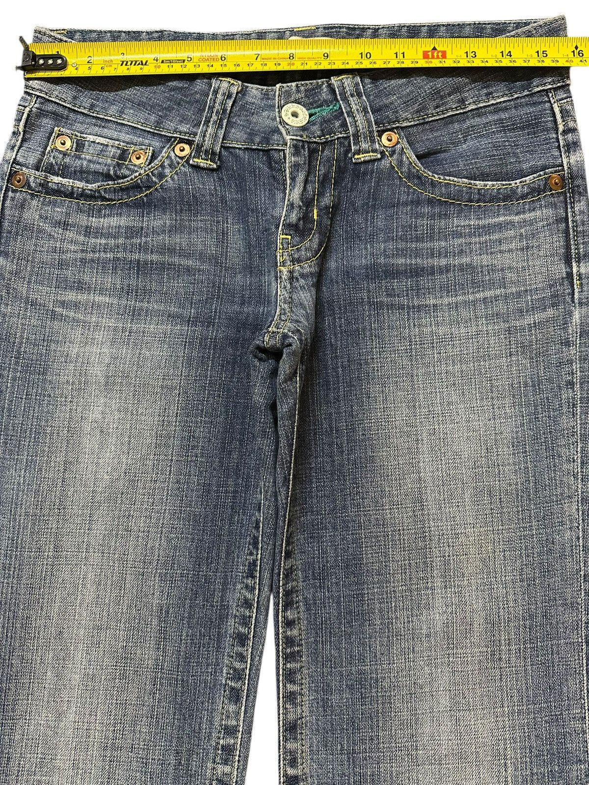Uniqlo Vintage Japanese Uniqlo Blue Stone Wash Bootcut Wide Leg Size US 31 - 11 Thumbnail
