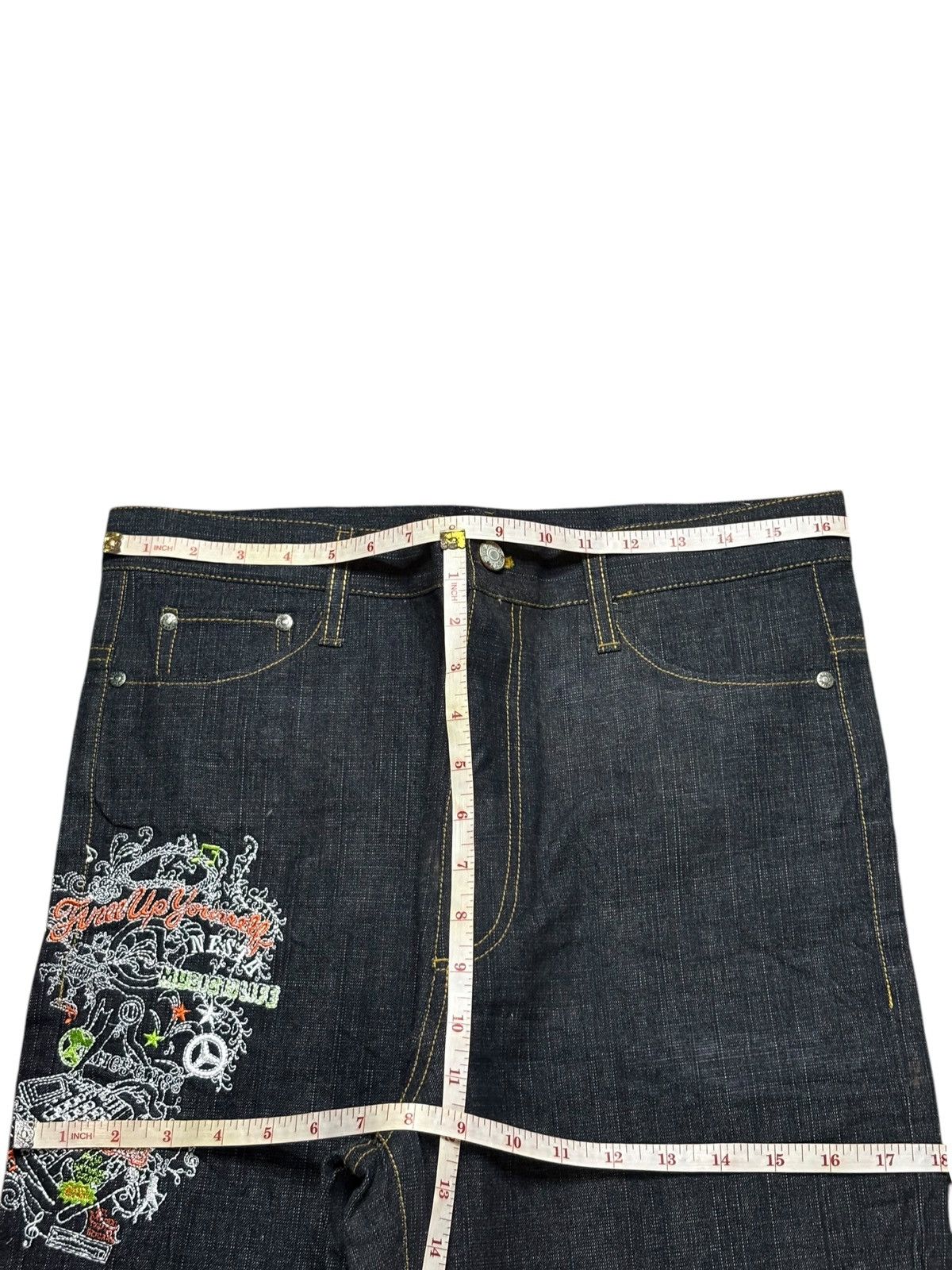 Japanese Brand Vintage Japanese Brand Embroidery Mud Wash Baggy Jeans Size US 33 - 12 Thumbnail