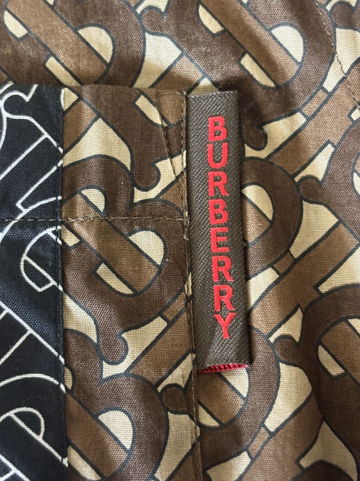 Burberry BURBERRY BUTTONS UP SIZE M Size US M / EU 48-50 / 2 - 3 Thumbnail