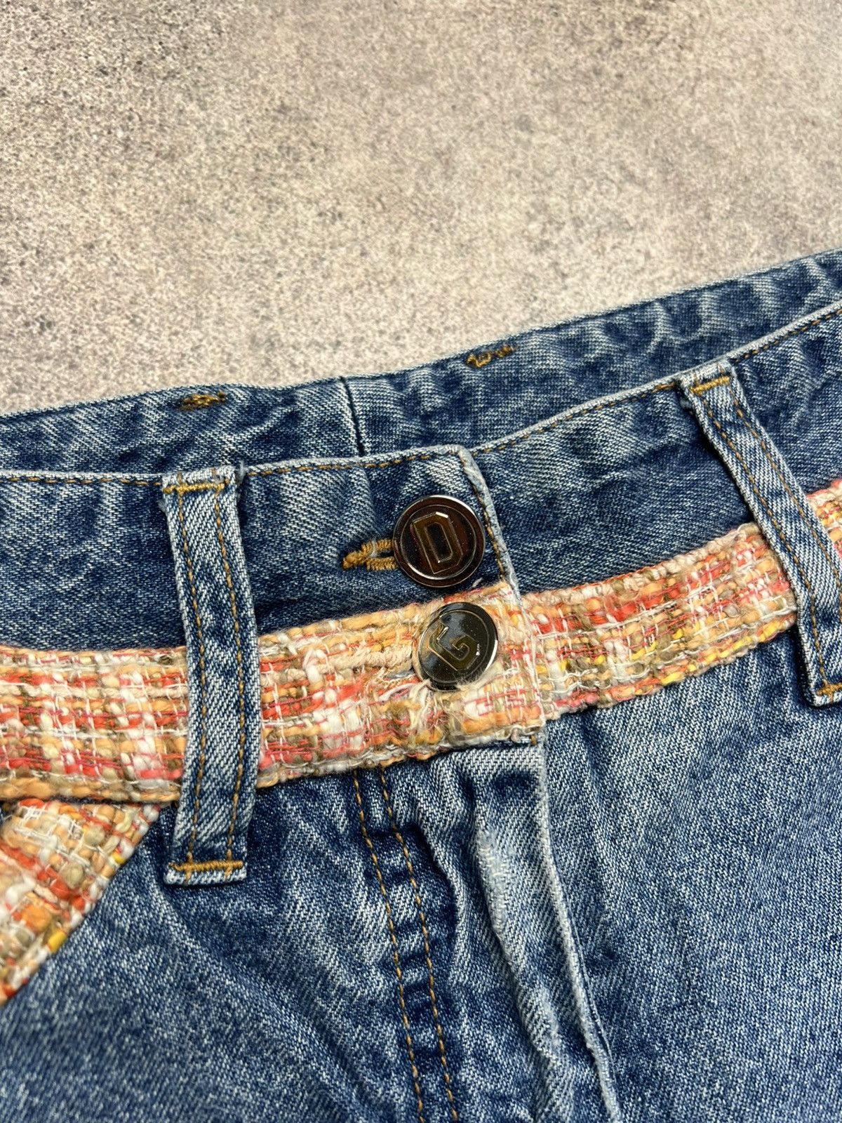 Dolce & Gabbana Dolce & Gabbana vintage flare jeans Size 28" / US 6 / IT 42 - 4 Thumbnail