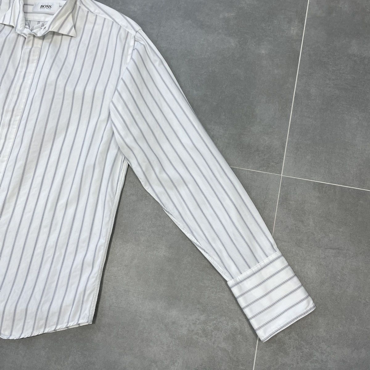 Hugo Boss Hugo Boss Wing Collar French Cuffs Button Shirt Size 41 Size US L / EU 52-54 / 3 - 8 Thumbnail