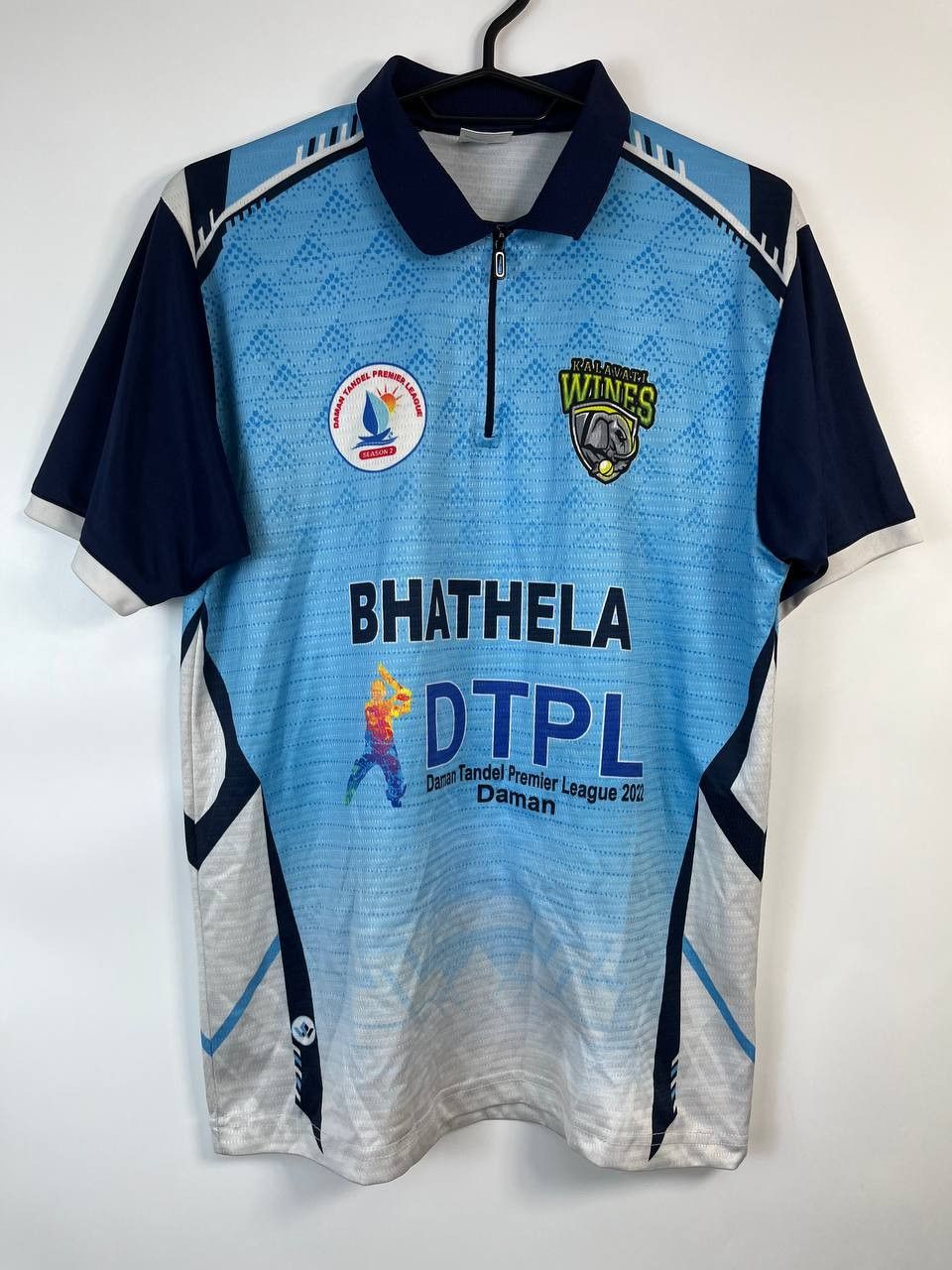 Gear for Sports KALAVATI WINES 2021 CRICKET SHIRT IPLAYER KARAN #7 SIZE M Size US M / EU 48-50 / 2 - 1 Thumbnail