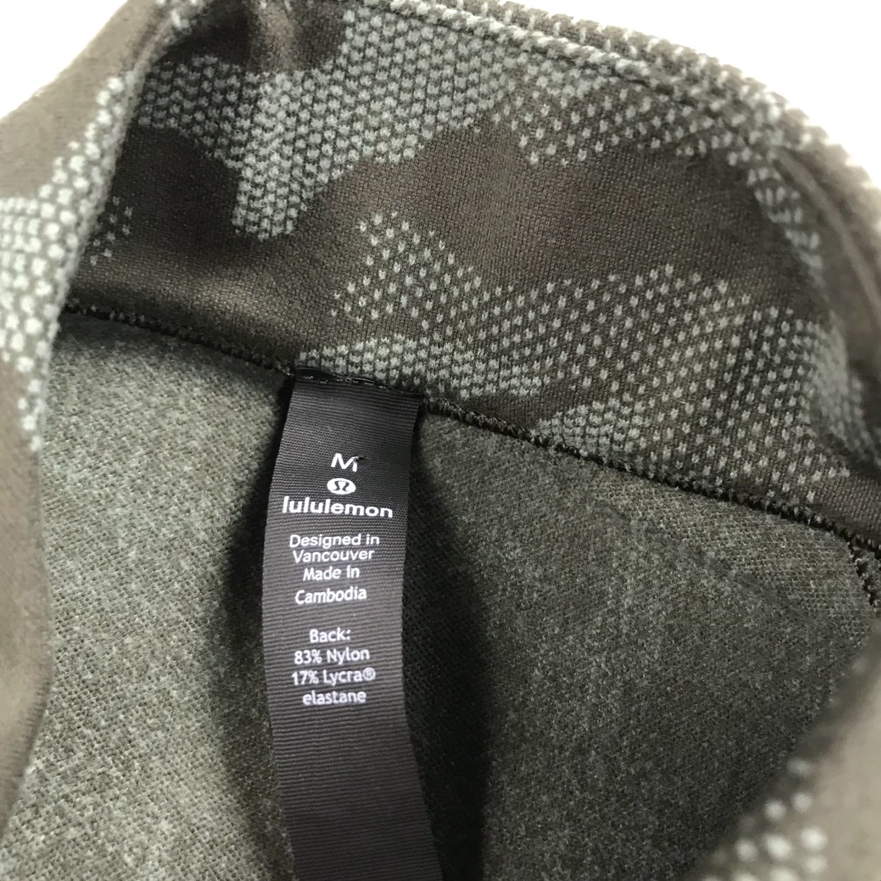 Lululemon Jacket Mens M Green Surge Warm Jacquard 1/4 Zip Camo Gym Shirt