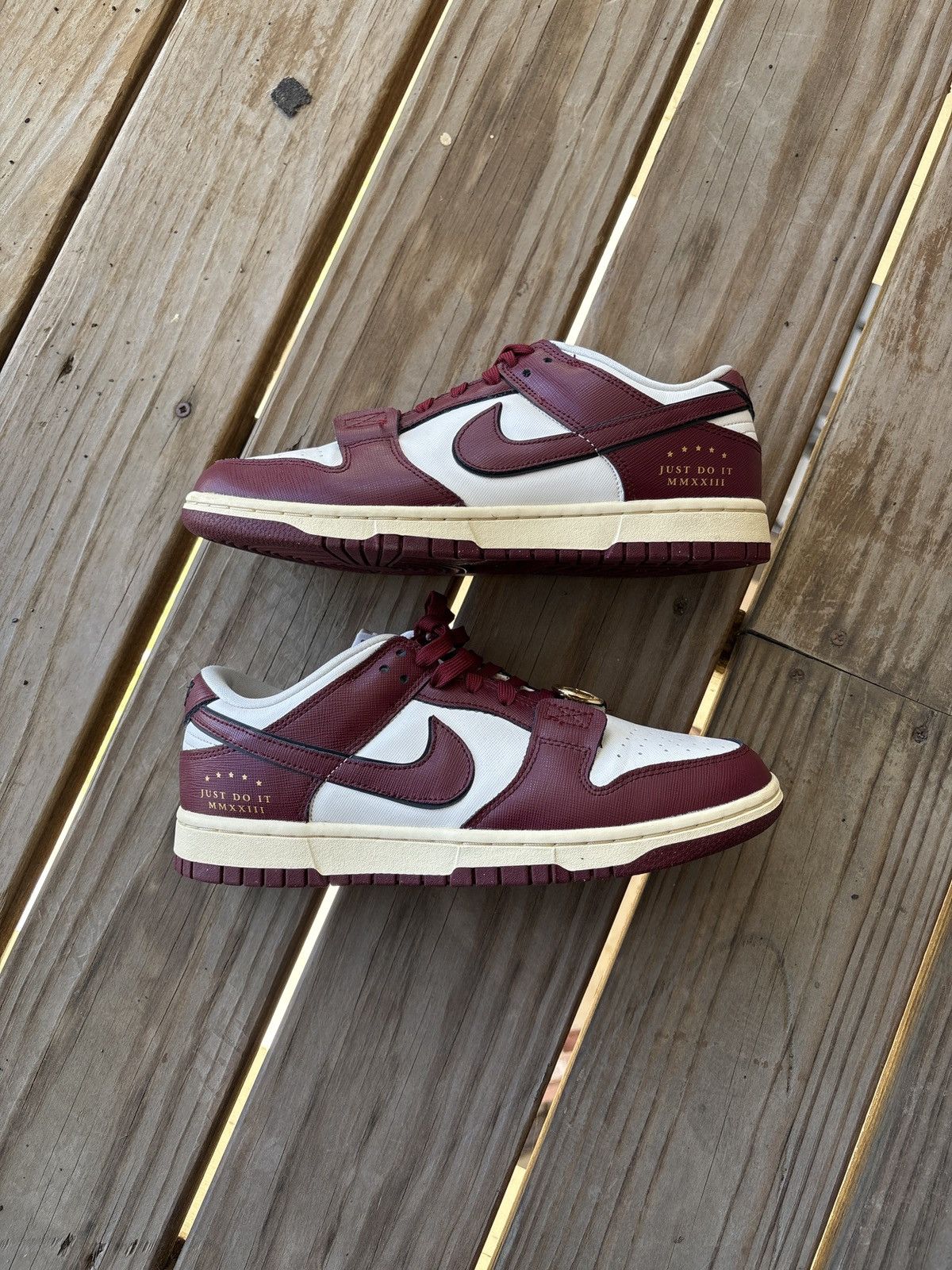 Nike Nike Dunk Low SE Size US 9.5 / IT 39.5 - 1 Thumbnail