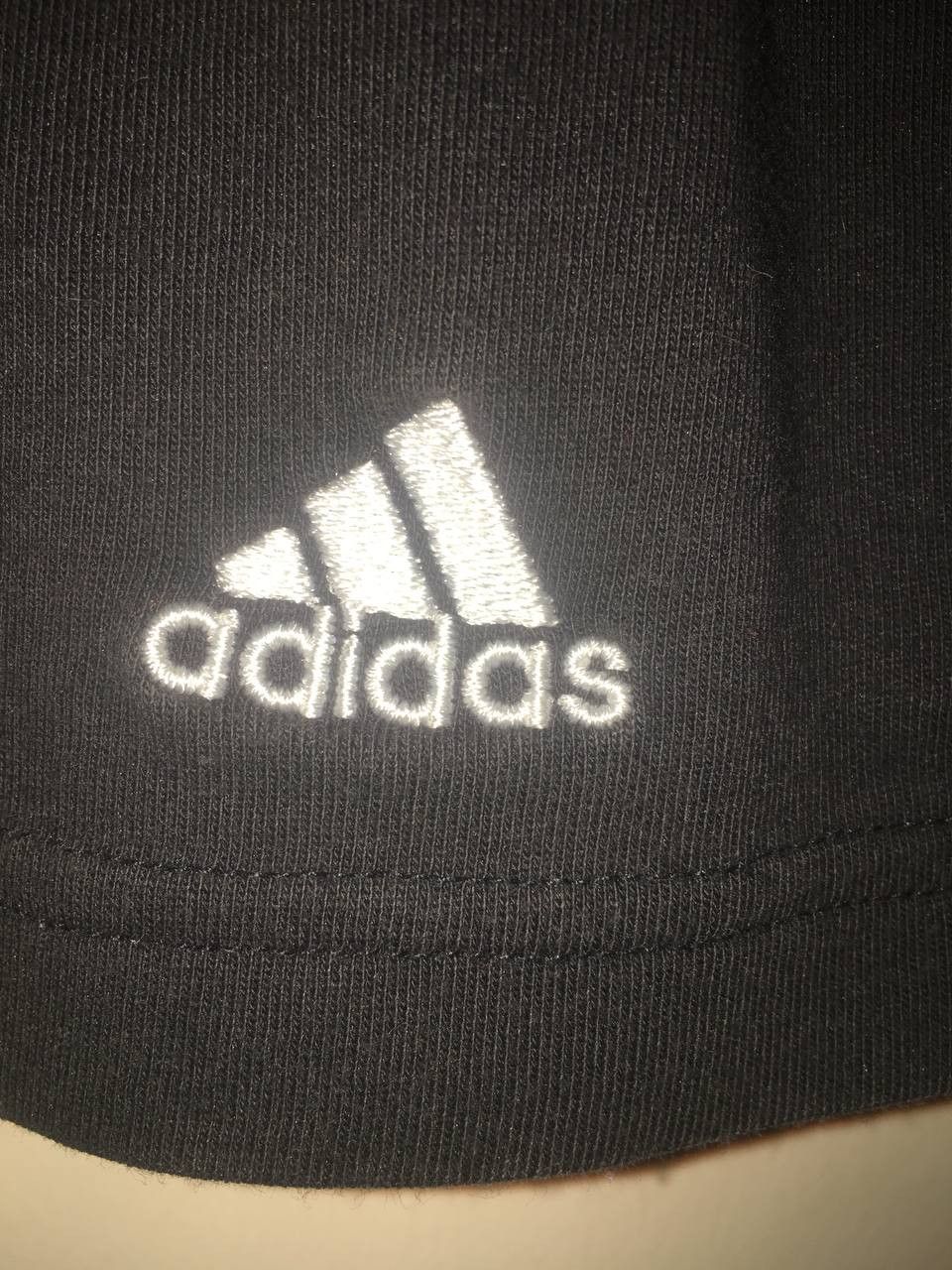 Adidas × Vintage Adidas Golden-logo black T-shirt Size US S / EU 44-46 / 1 - 4 Thumbnail