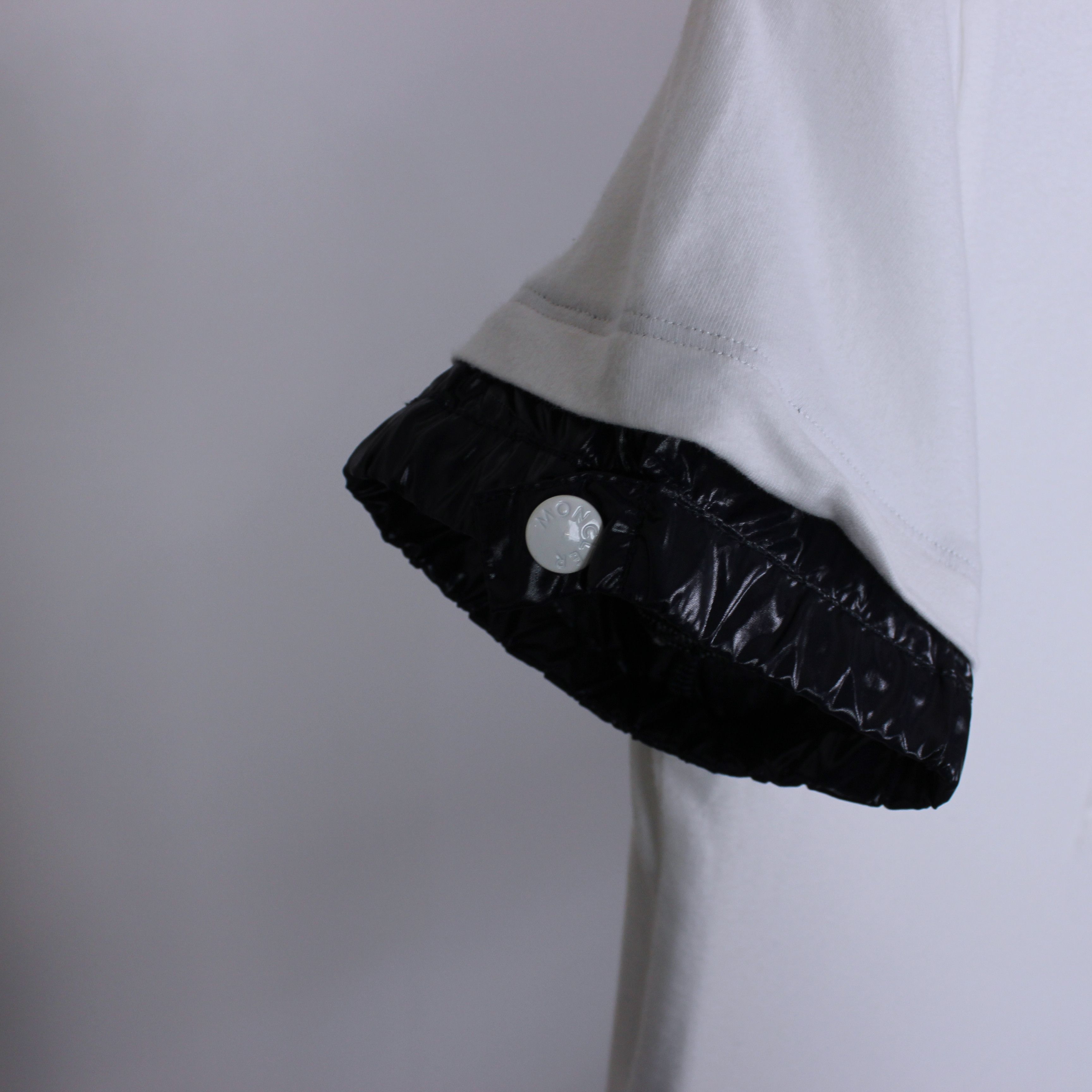Moncler Moncler polo shirt women cotton white M L Size L / US 10 / IT 46 - 7 Thumbnail