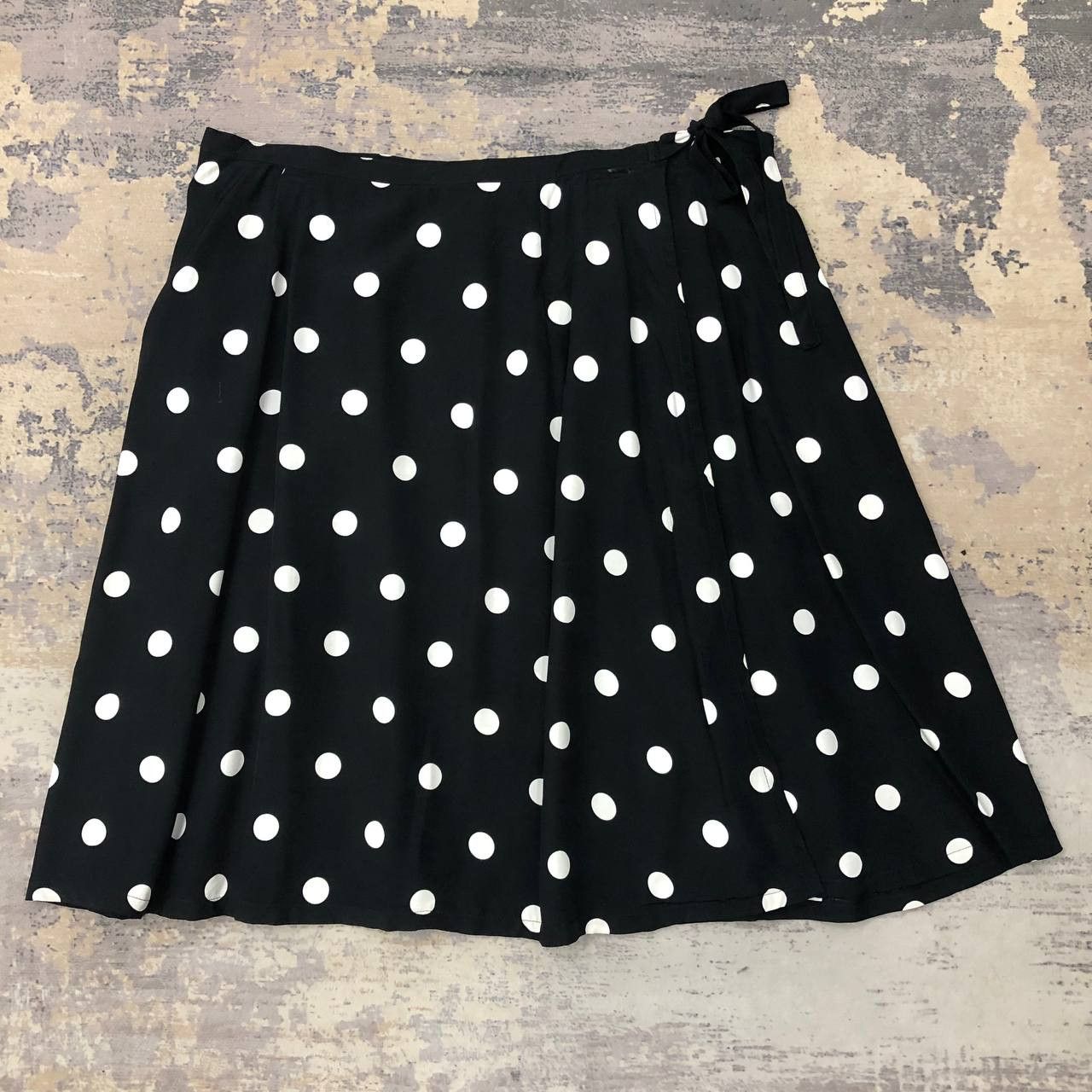 Japanese Brand P840 PARIENNE MADE IN JAPAN POLKA DOT SKIRTS Size 24" / US 00 / IT 34 - 1 Thumbnail
