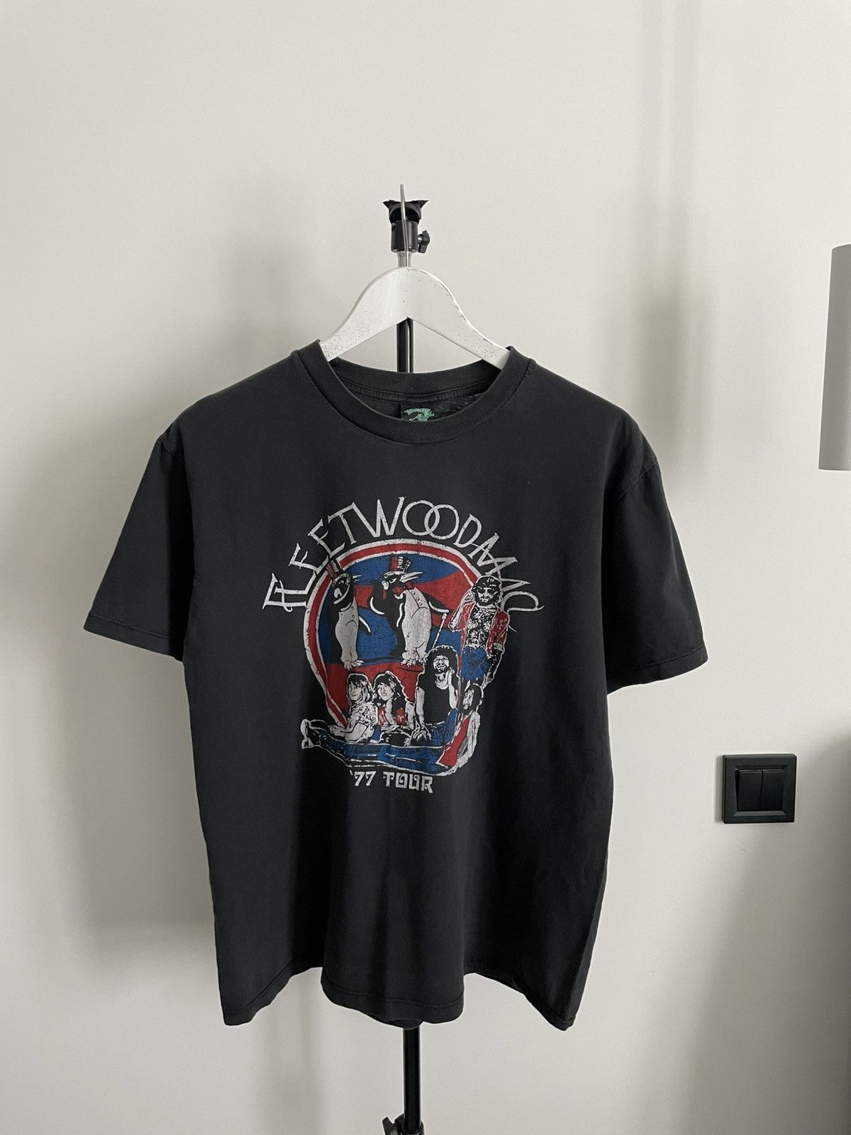 Band Tees Vintage Fleetwood Mac 1977 Tour Band T-Shirt RARE Size US L / EU 52-54 / 3 - 1 Thumbnail