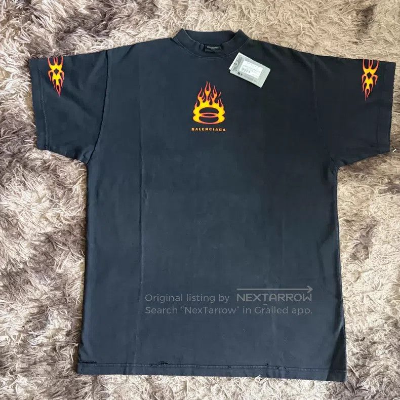 Balenciaga Balenciaga Double Ring Flame Logo Round Neck Casual Short Size US S / EU 44-46 / 1 - 1 Thumbnail