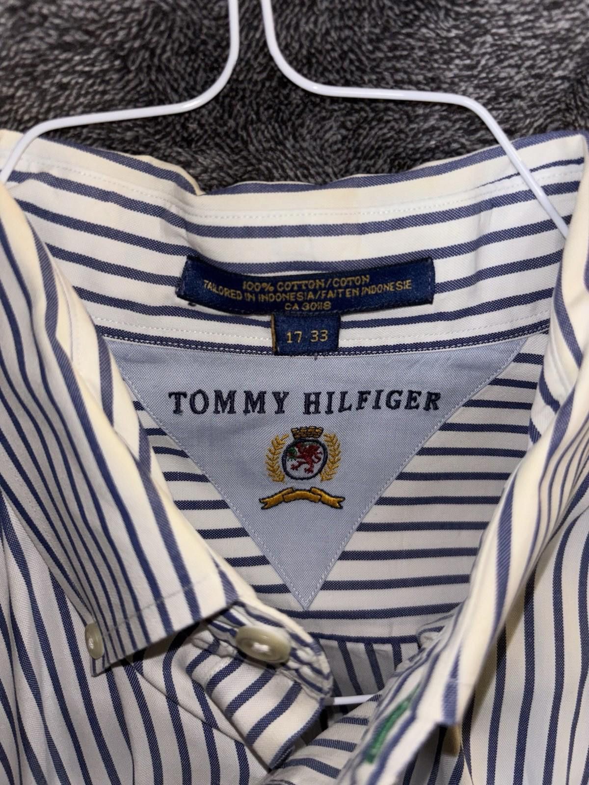 Tommy Hilfiger Vintage Tommy Hilfiger Men’s Striped Button-down Size 17 33 Size US L / EU 52-54 / 3 - 3 Thumbnail