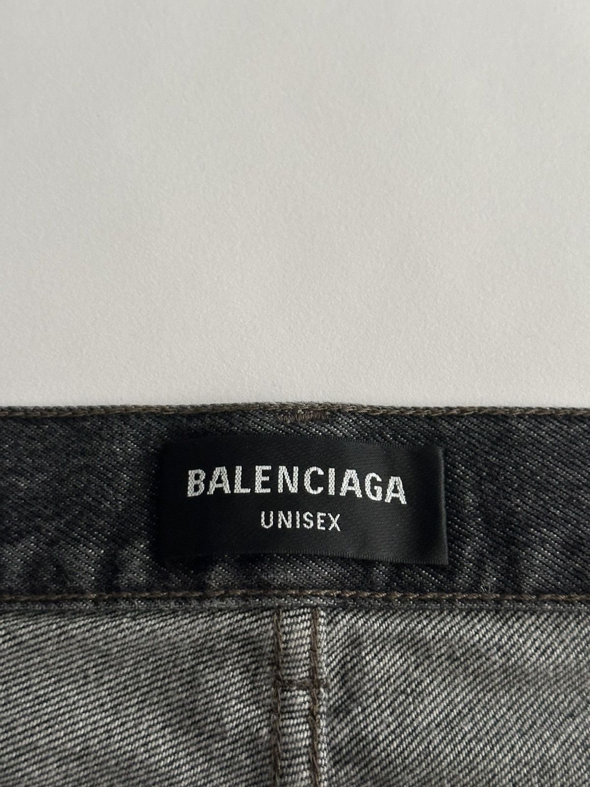 Balenciaga Balenciaga by Demna Back Rip Denim Jeans Size US 31 - 11 Thumbnail