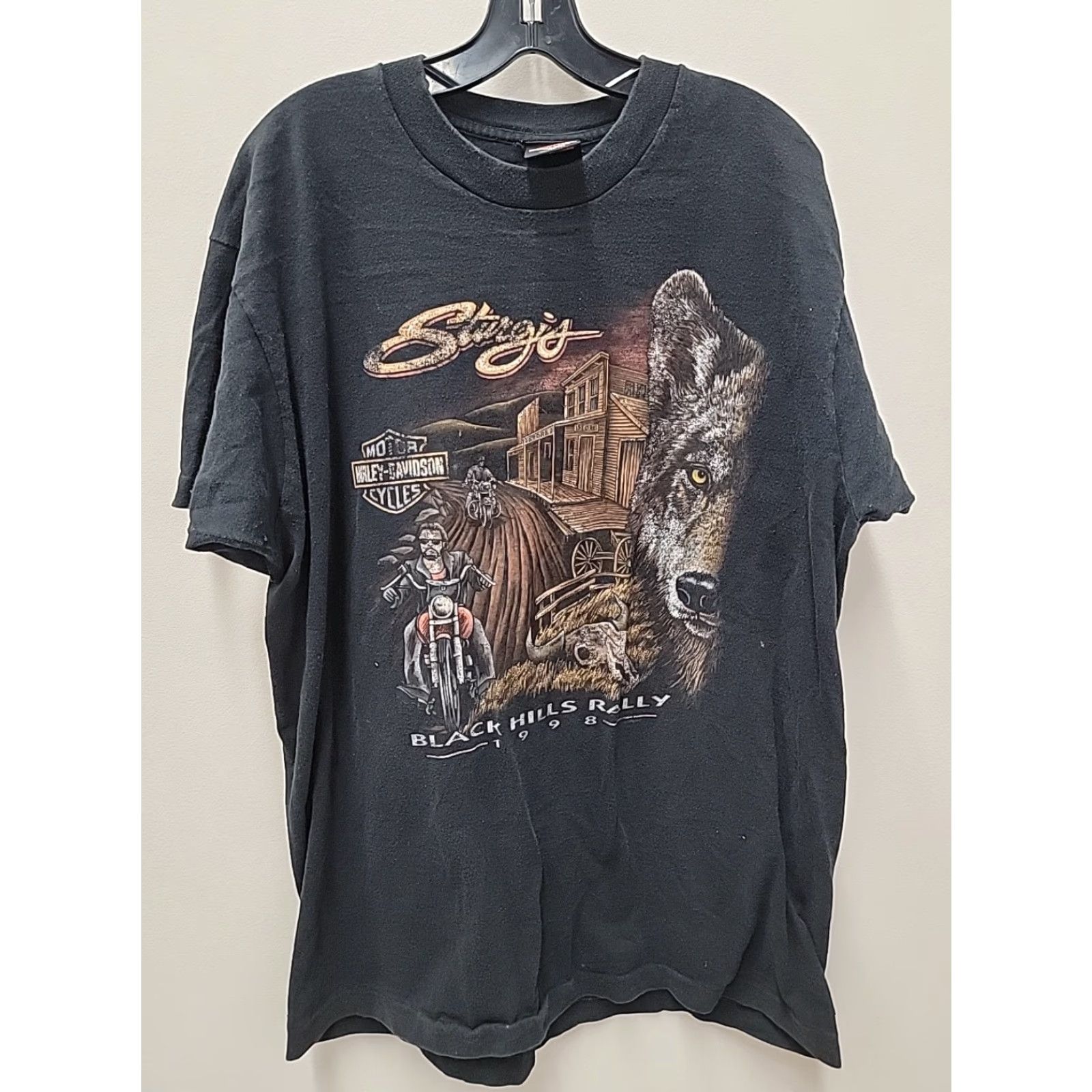 Harley Davidson VINTAGE Harley-Davidson Black Hills Rally Sturgis 1998 Graphic Tee Mens XL Shirt Adult XL Black Graphics 90s Motorcycle Biker Mens Size US XL / EU 56 / 4 - 2 Thumbnail