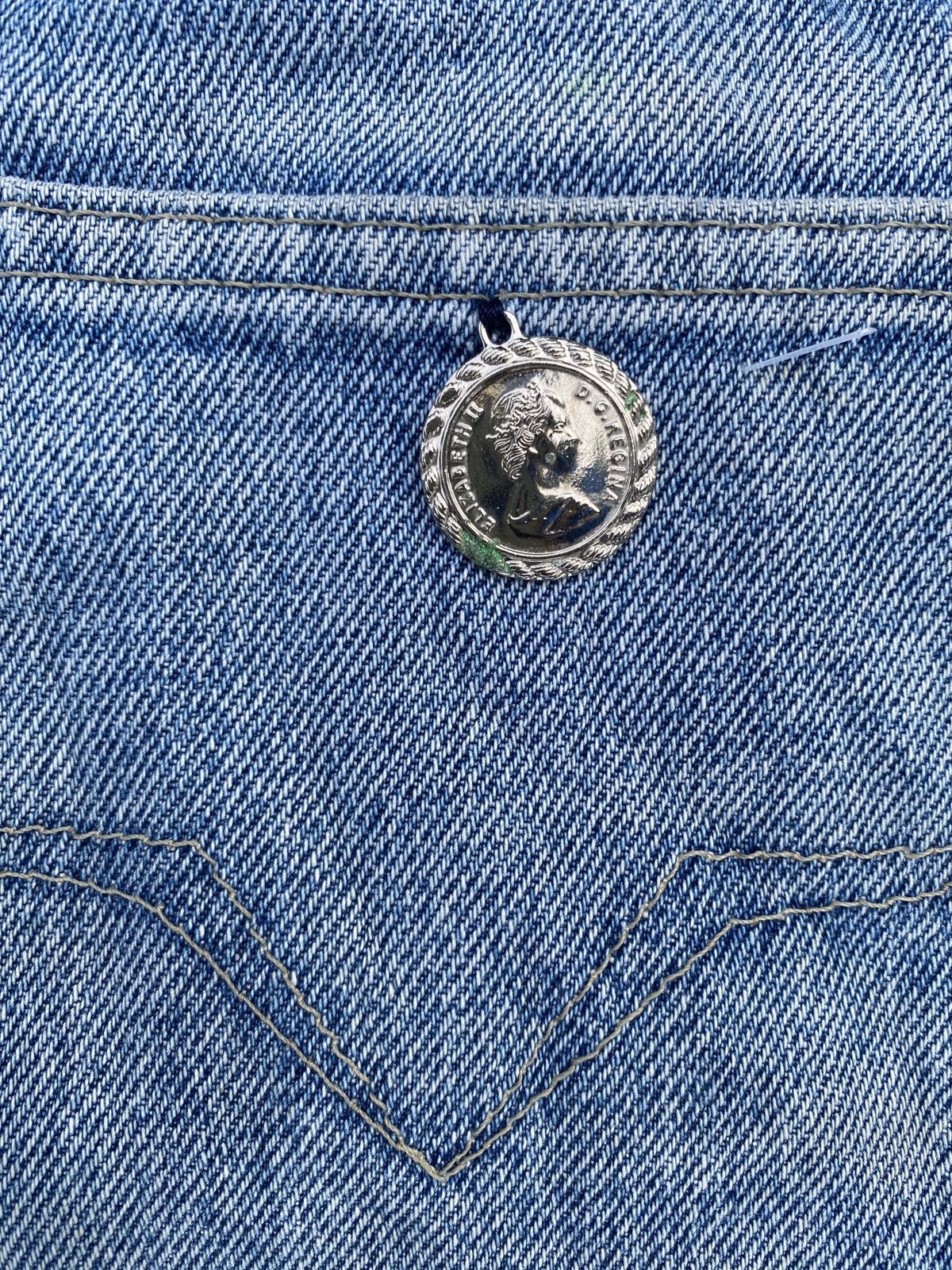 Versace × Versace Jeans Couture × Vintage 1990s - Vintage Versace Jeans Couture Washed Blue Jeans Size US 28 / EU 44 - 16 Thumbnail