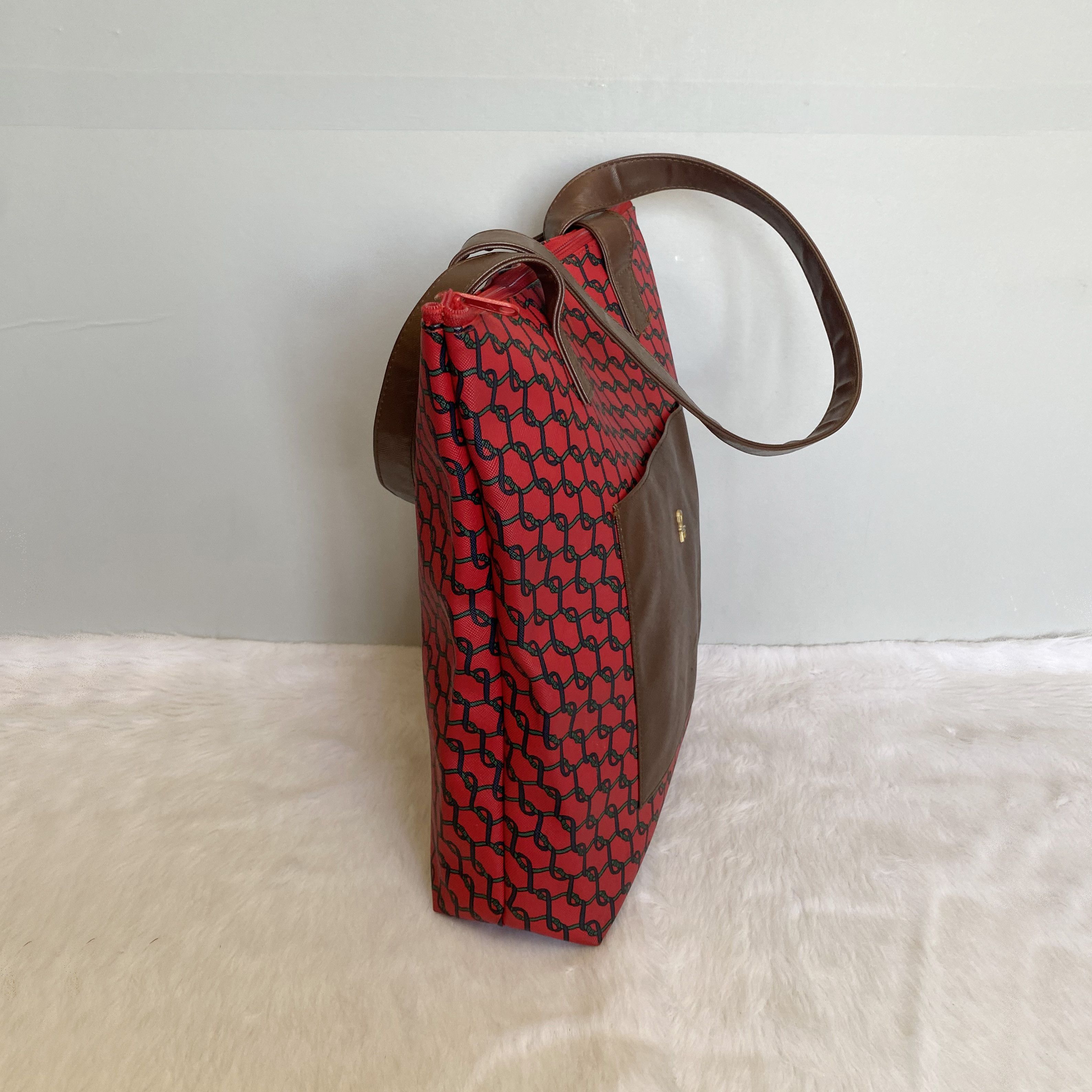 Roberta di Camerino × Vintage ROBERTA di CAMERINO Vintage Chainlink PVC Leather Tote Bag Size ONE SIZE - 2 Thumbnail