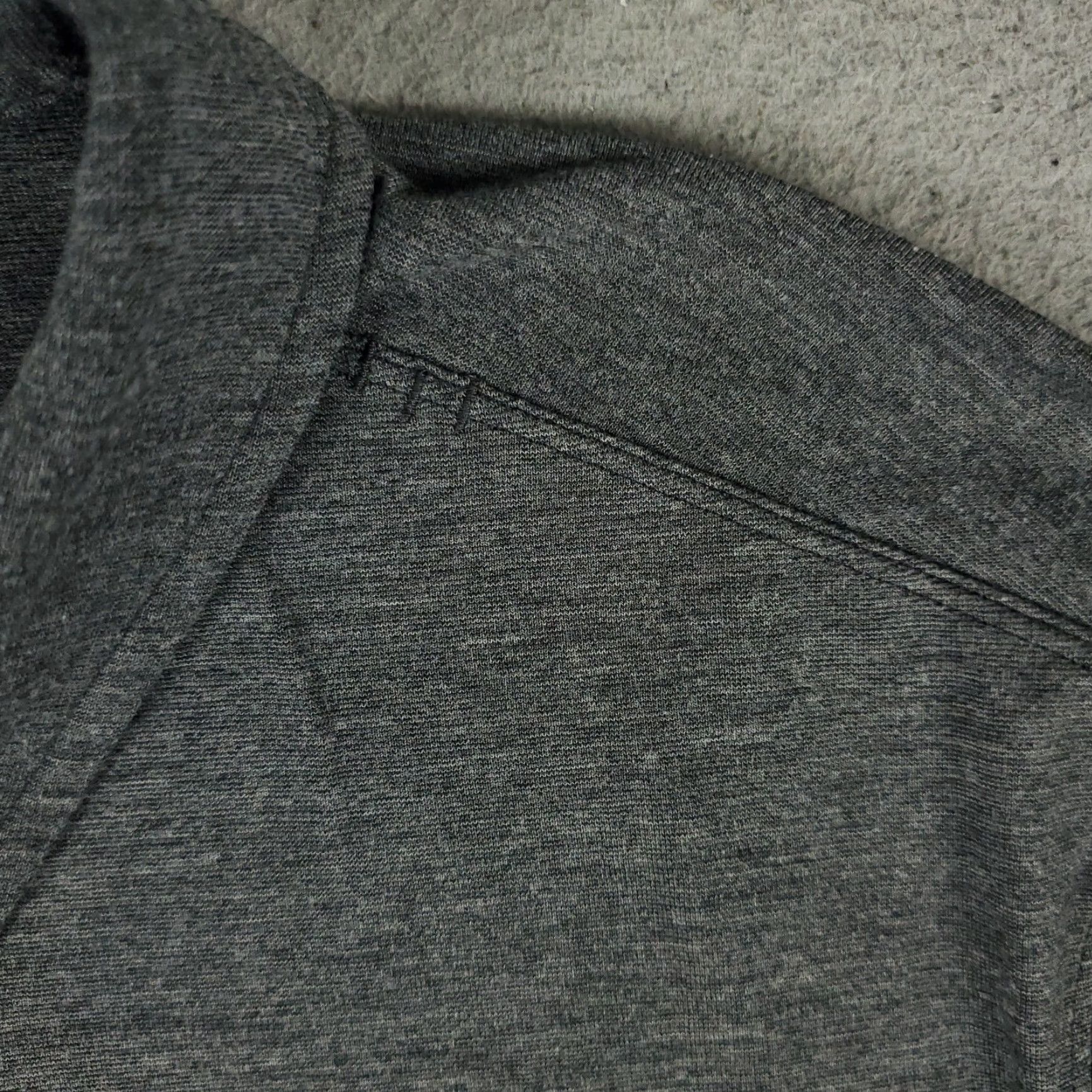 Lululemon Lululemon Polo Shirt Mens Size Medium Gray Tech Active Golf Short Sleeve Shirt Size US M / EU 48-50 / 2 - 2 Thumbnail