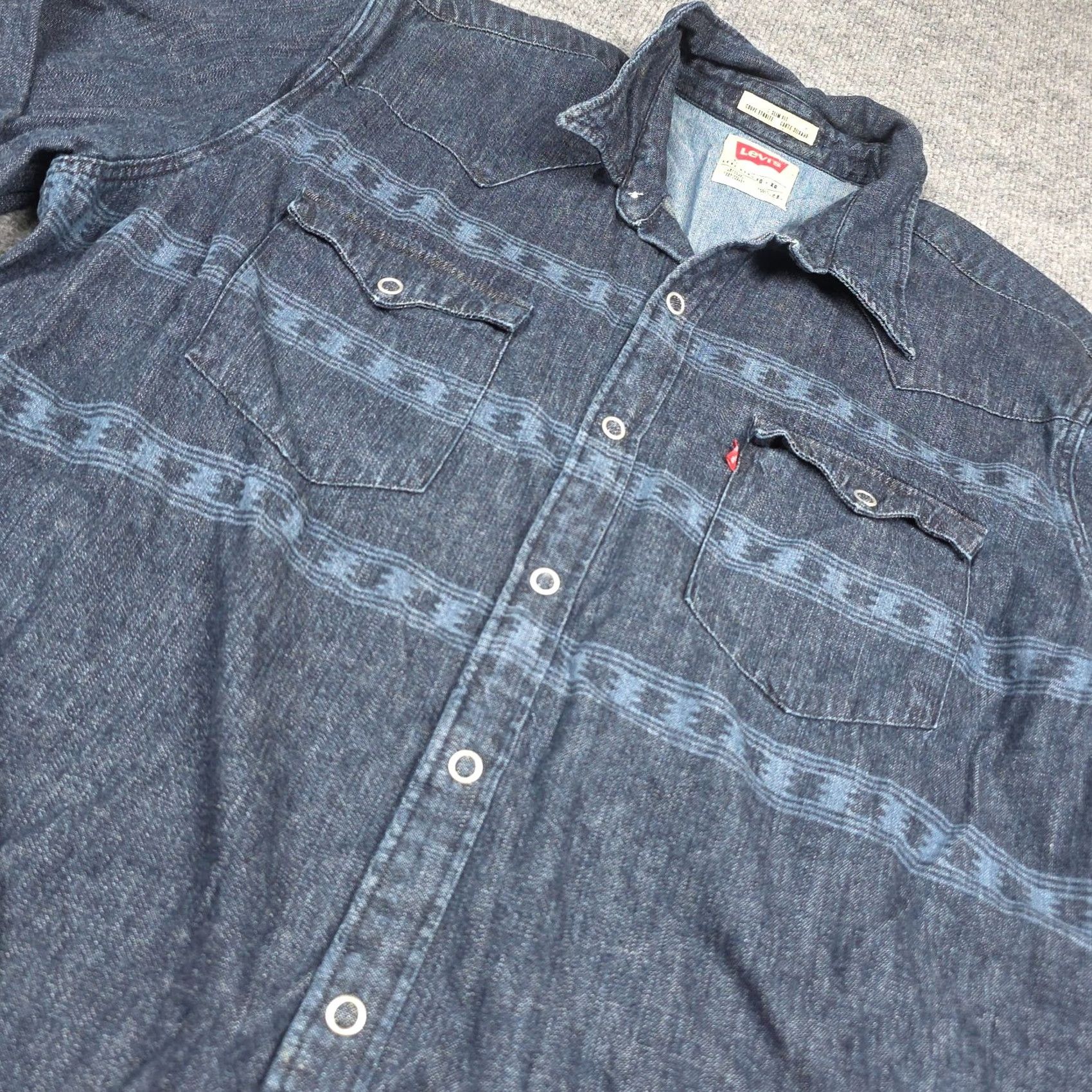 Levi's VINTAGE Levis Western Shirt Mens XL Slim Blue Pearl Snap Denim Cowboy Rancher Size US XL / EU 56 / 4 - 2 Thumbnail