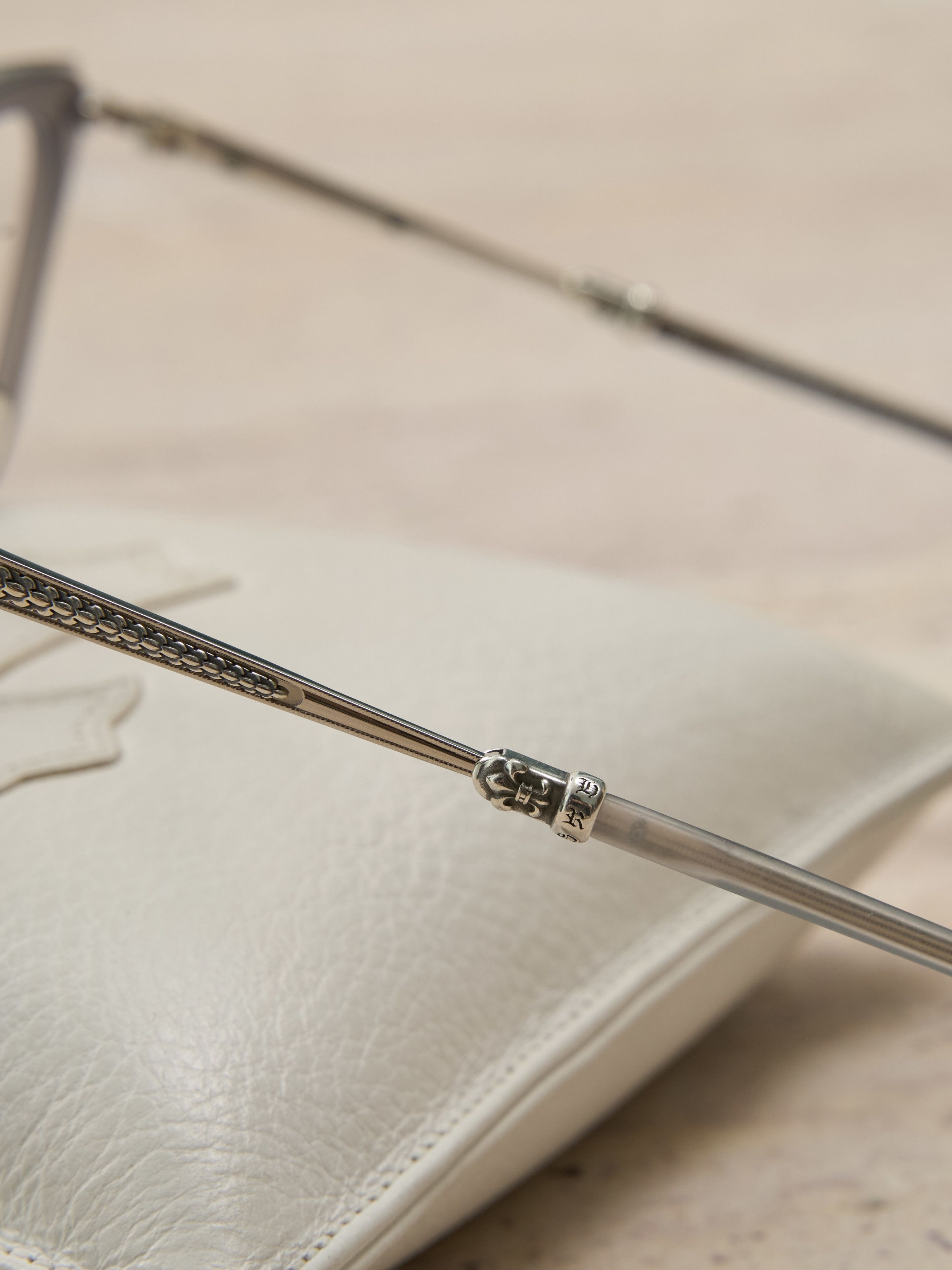 Chrome Hearts CHROME HEARTS STRAPADICTOME Matte Graphite/Shiny Silver Size ONE SIZE - 11 Thumbnail