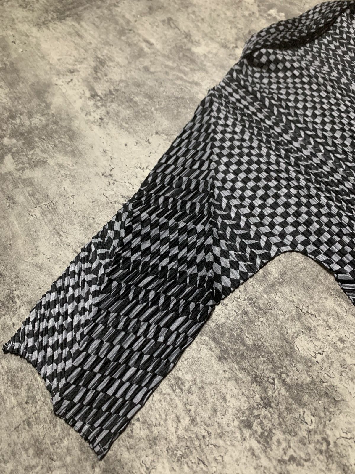 Pleats Please Issey Miyake FREE TARIFF Pleats Please Pleated Tribal Patterned Size M / US 6-8 / IT 42-44 - 13 Thumbnail