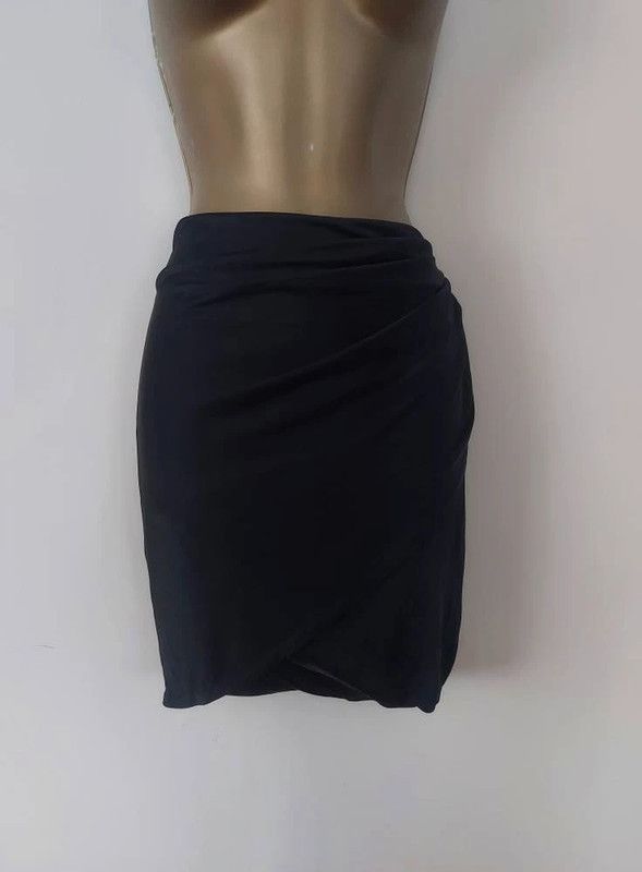 Alexander Wang Alexander Wang black skirt 8 Size 27" / US 4 / IT 40 - 1 Thumbnail