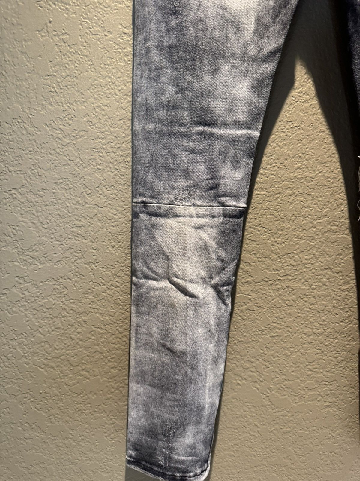Crysp Denim Grey Distressed Zipper Skinny Crysp Denim Skinny Jeans Size US 30 / EU 46 - 15 Thumbnail