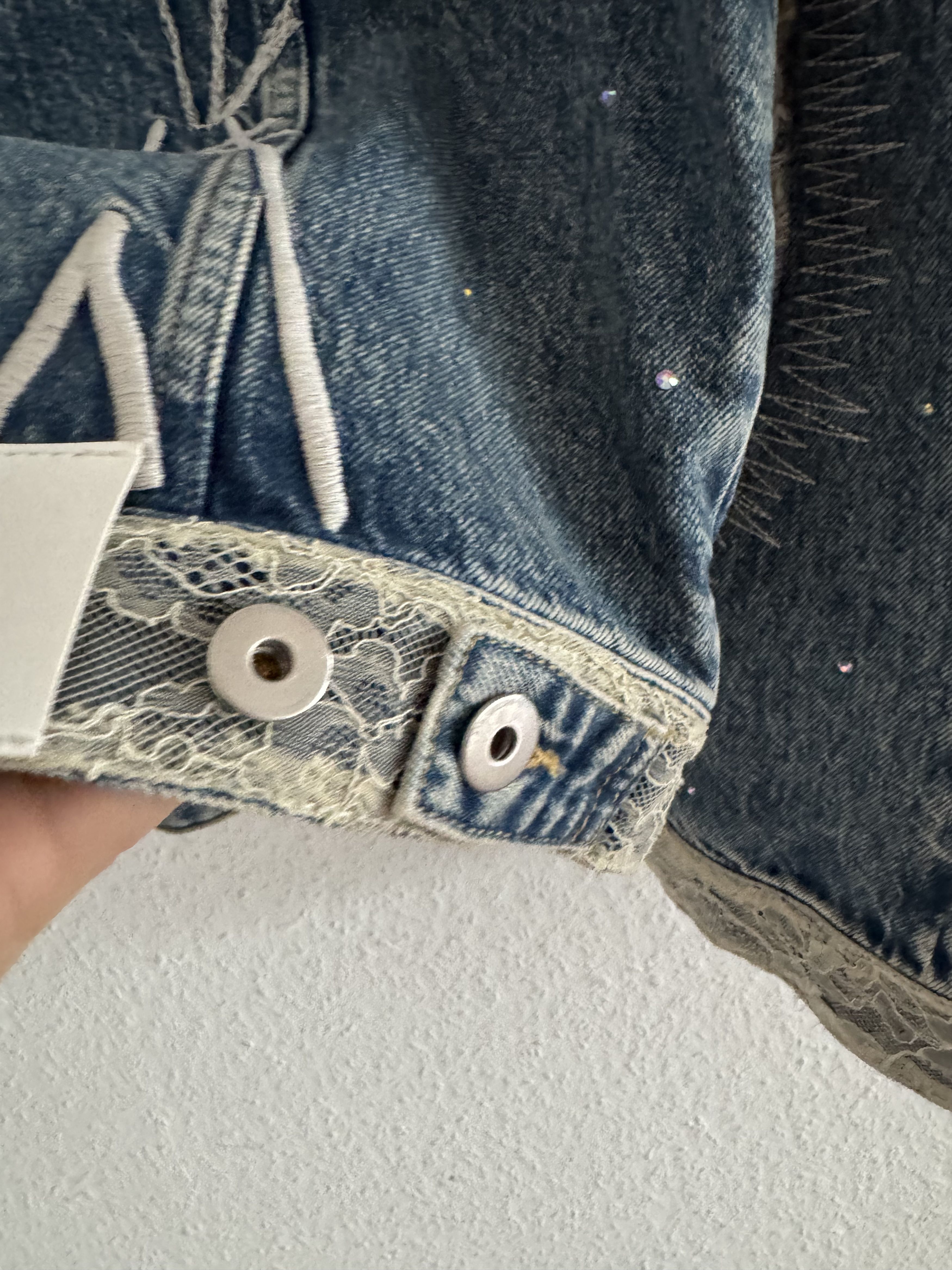 H&M × Jean-Michel Basquiat × Who Decides War Distressed Rhinestone Denim Jacket Size US XS / EU 42 / 0 - 14 Thumbnail