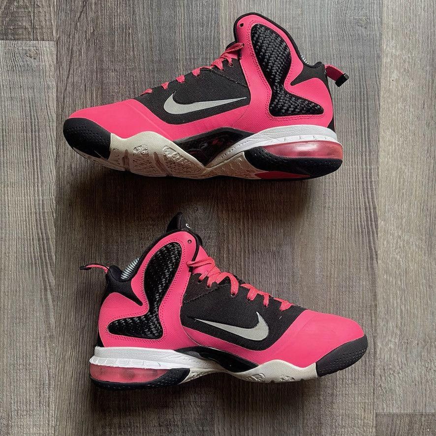 Nike NIKE • LeBron 9 GS "Black/Laser Pink" (7M) Size US 7 / EU 40 - 3 Thumbnail