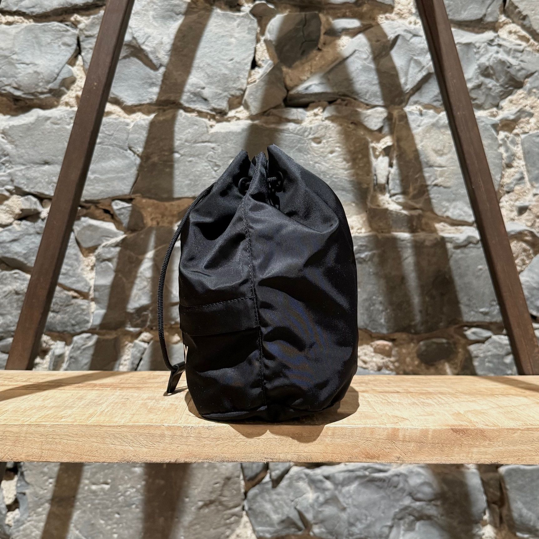 Burberry Burberry Black Nylon Phoebe Drawstring Mini Bucket Pouch Size ONE SIZE - 4 Thumbnail