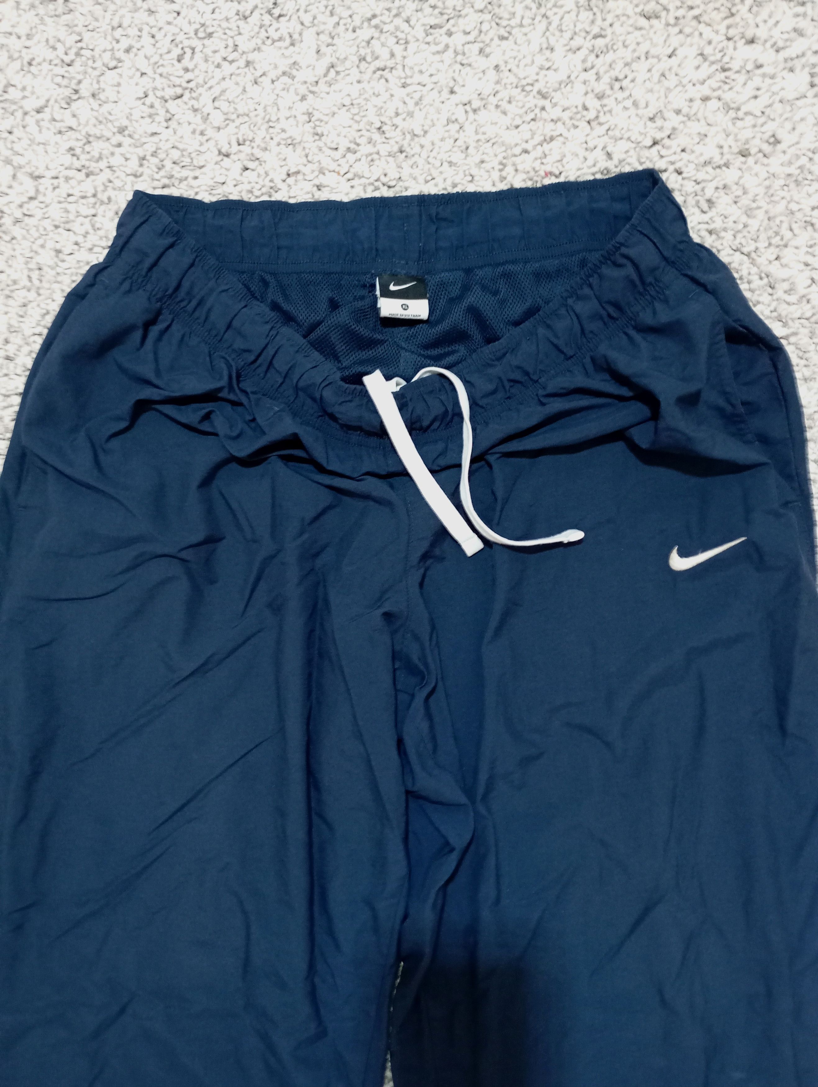 Nike NIKE VINTAGE NYLON BASIC SWOOSH OVERSIZE BAGGY SWEATPANTS Size US 34 / EU 50 - 2 Thumbnail