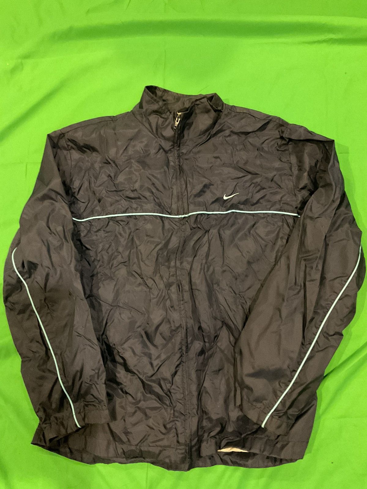 Nike × Vintage Vintage Nike windbreaker jacket Size US L / EU 52-54 / 3 - 1 Thumbnail