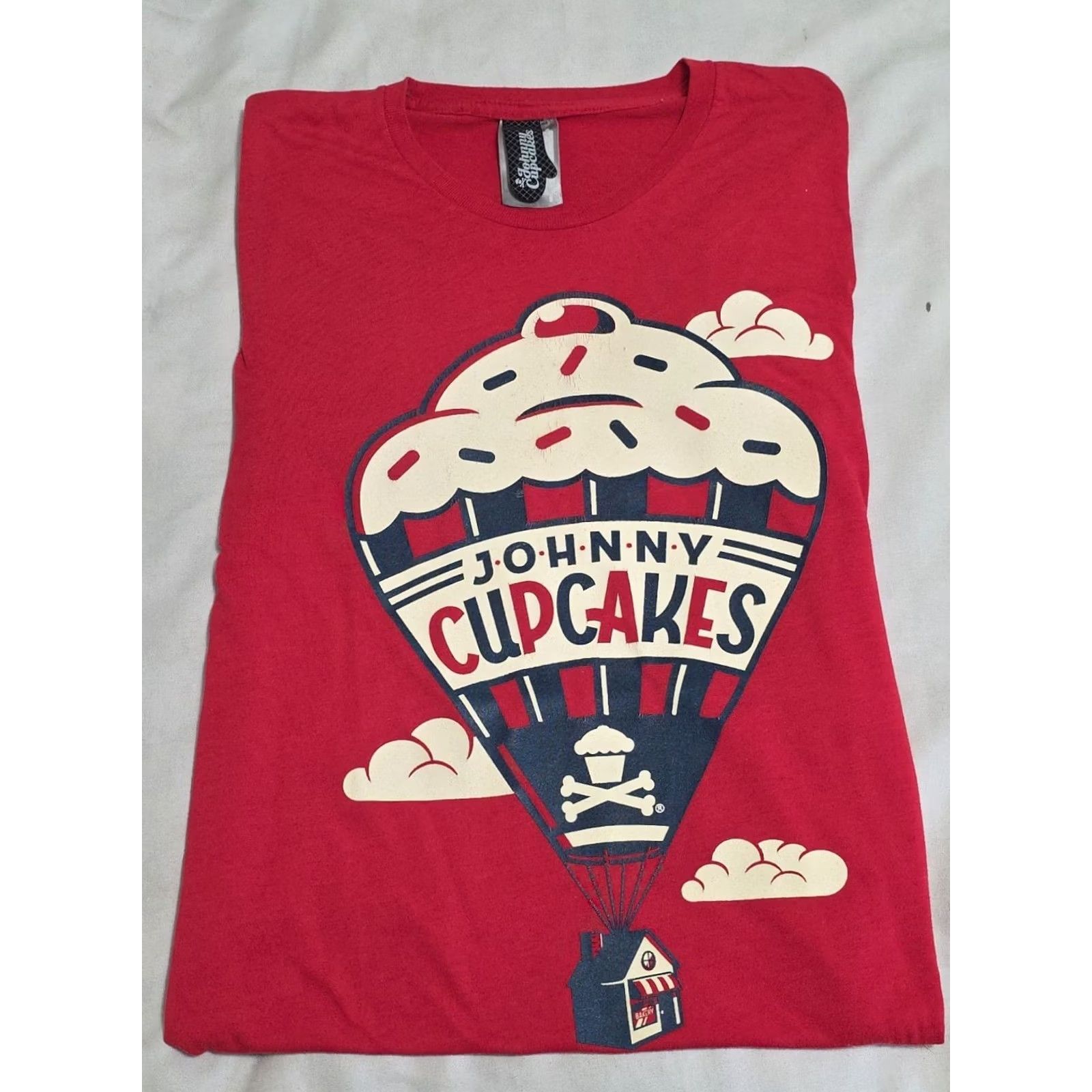 Johnny Cupcakes Johnny Cupcakes Disney Pixar "UP" Homage Red T-shirt SZ Small Unisex Adults Crew Neck Short Sleeve USA Graphic Print Size US S / EU 44-46 / 1 - 2 Thumbnail
