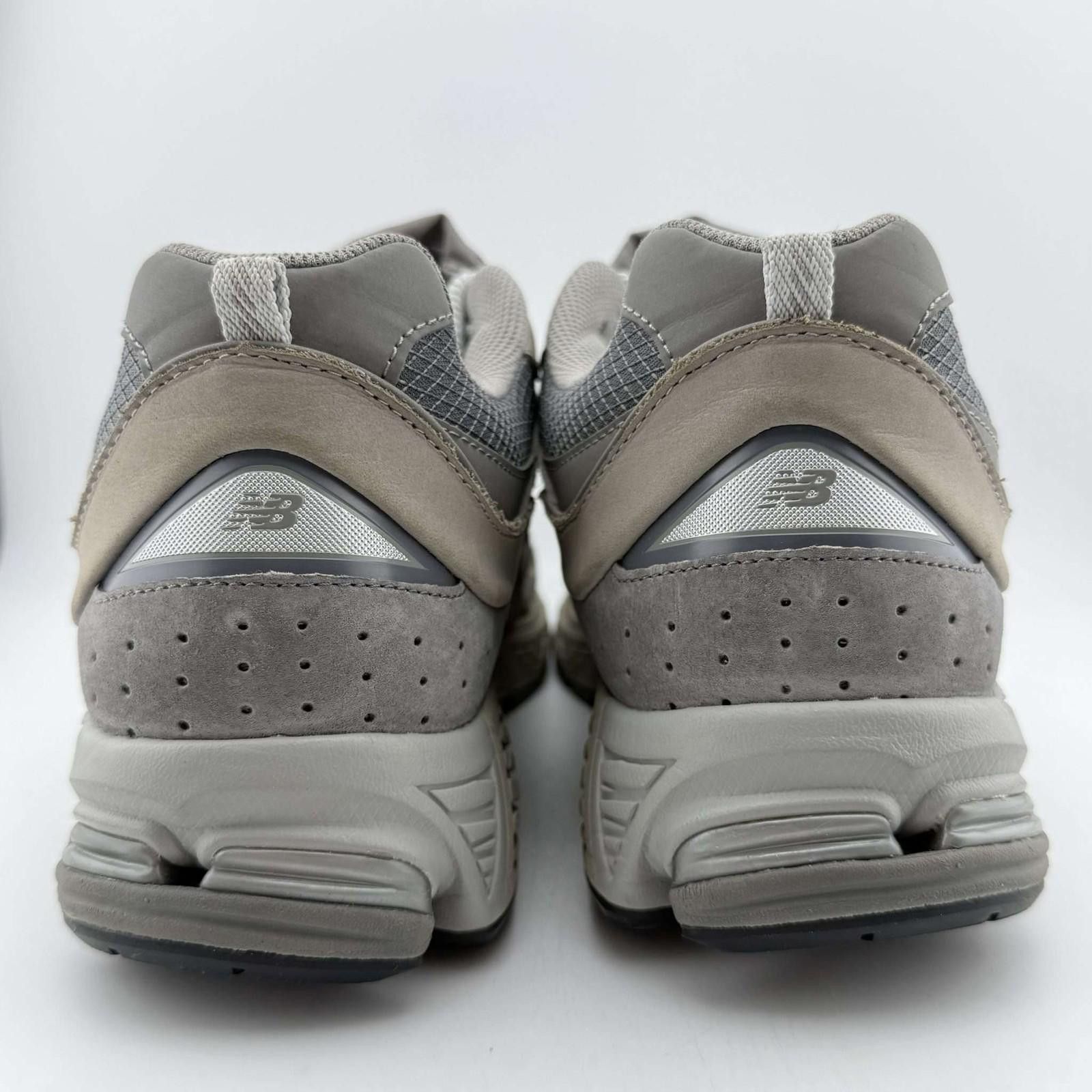 New Balance New Balance 2002R Grey Pocket 10.5 Used OG Box Size US 10.5 / EU 43-44 - 5 Thumbnail